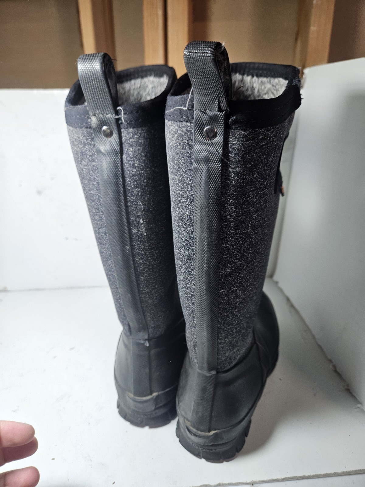 BOGS Womens Size 7 Boots Gray Crandall Lace Waterproof Muck Insulated Neoprene
