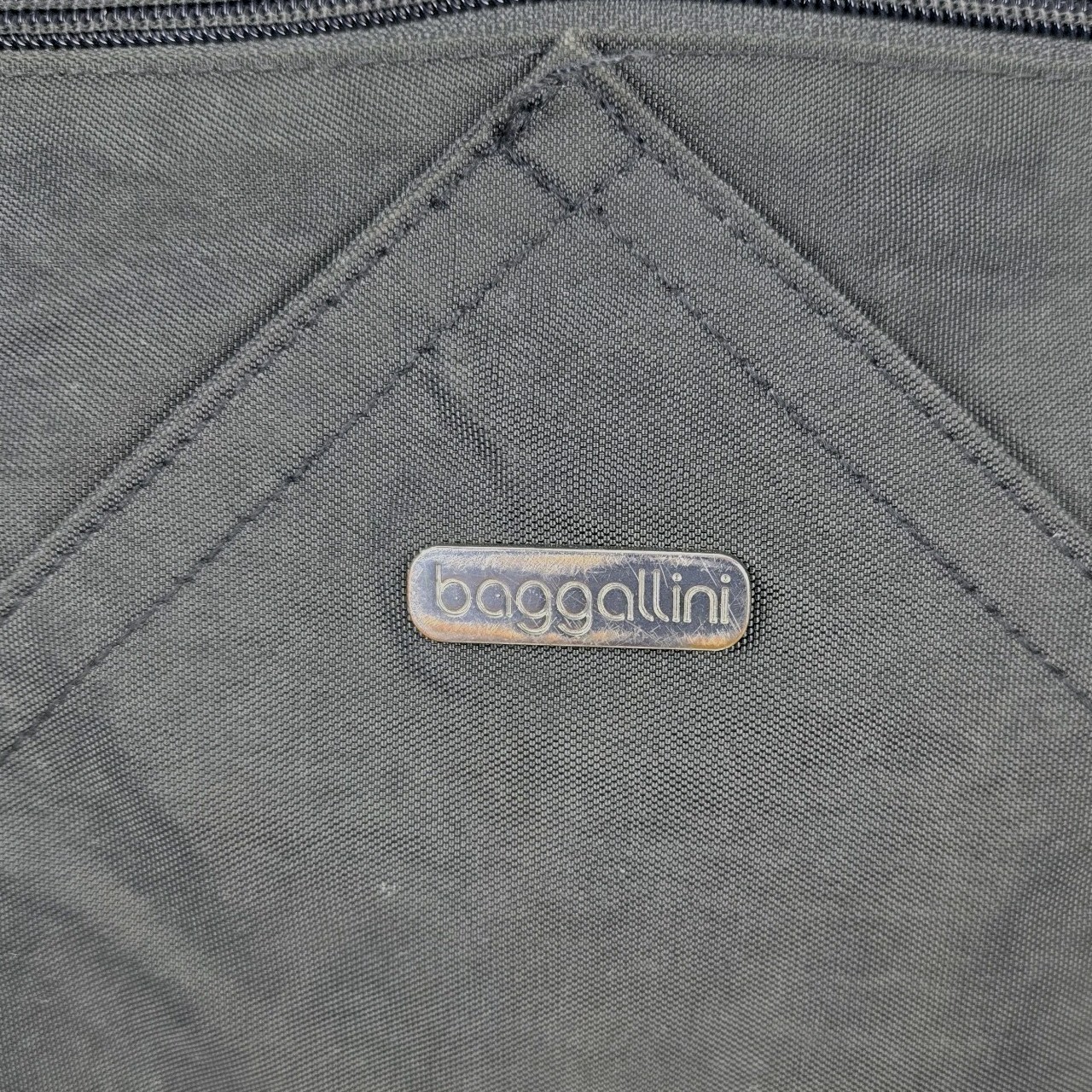Baggallini Backpack Gray Bag Pink Inside Multi Zip W Pockets