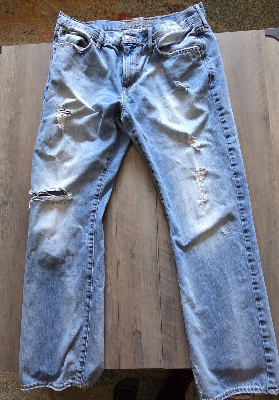 American Eagle Original Straight Distressed Denim Jean Mens 36×32 Med Wash