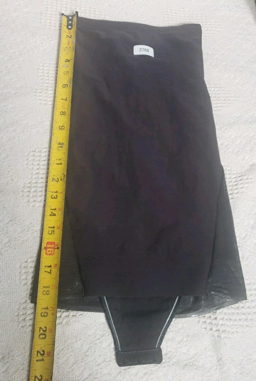 SlimShaper by Miracle Brands Womens Sheer Booty Lift Shortie Black Size Small