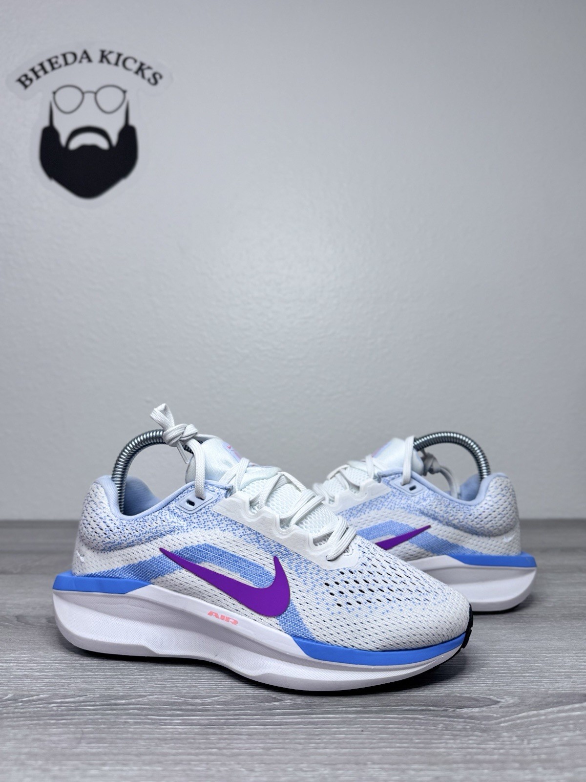 Size 6W – Nike Air Winflo 11 White Royal Hyper Violet FJ9510-103 Preowned