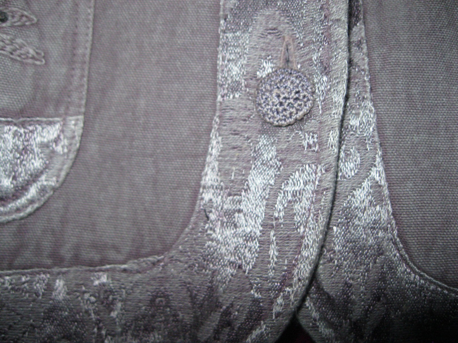 FLASHBACK LABEL, TAN COLORED COTTON JACKET, W/ COLLAR & BEADS, SZ M.