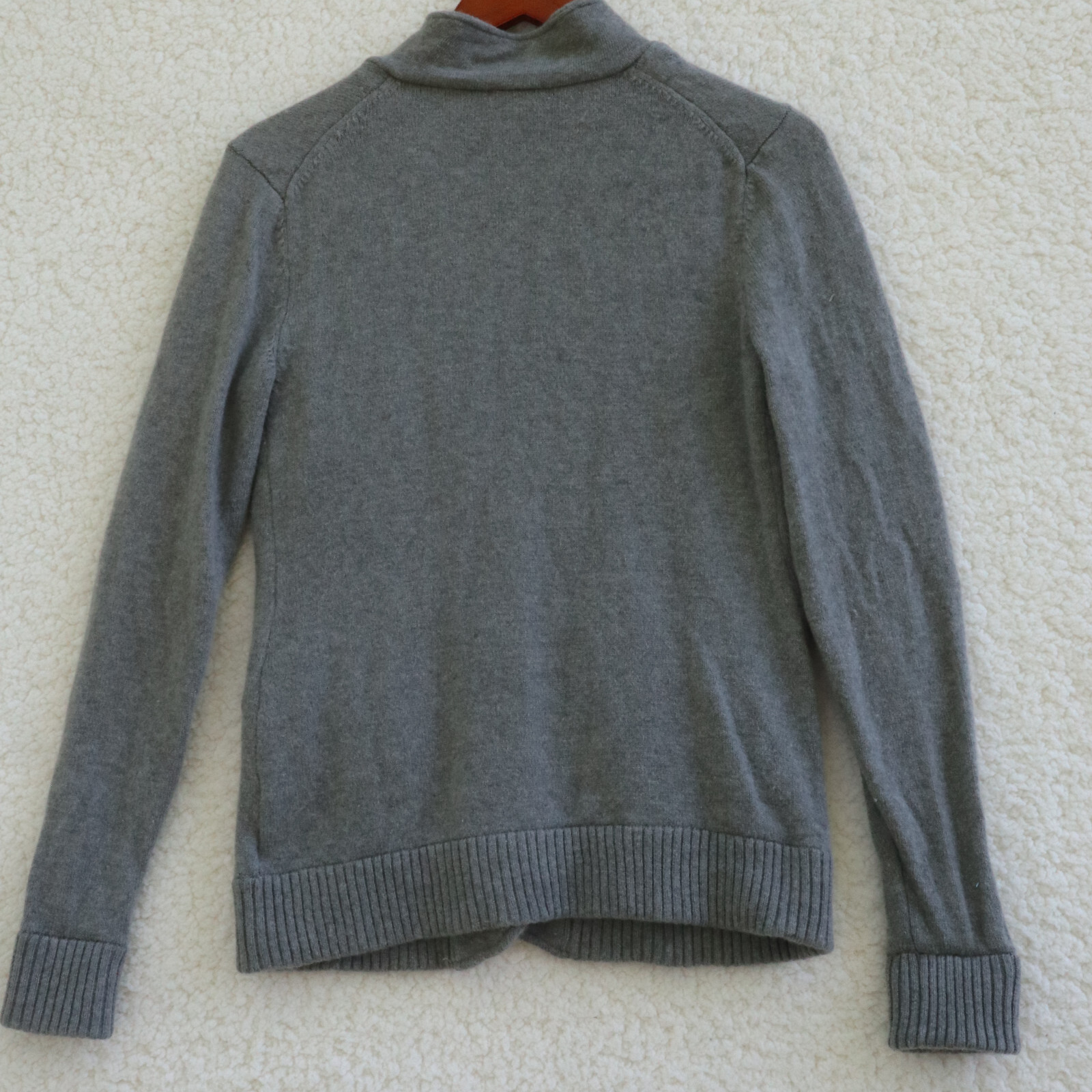 100% Merino Wool Size Small Fossil Sweater