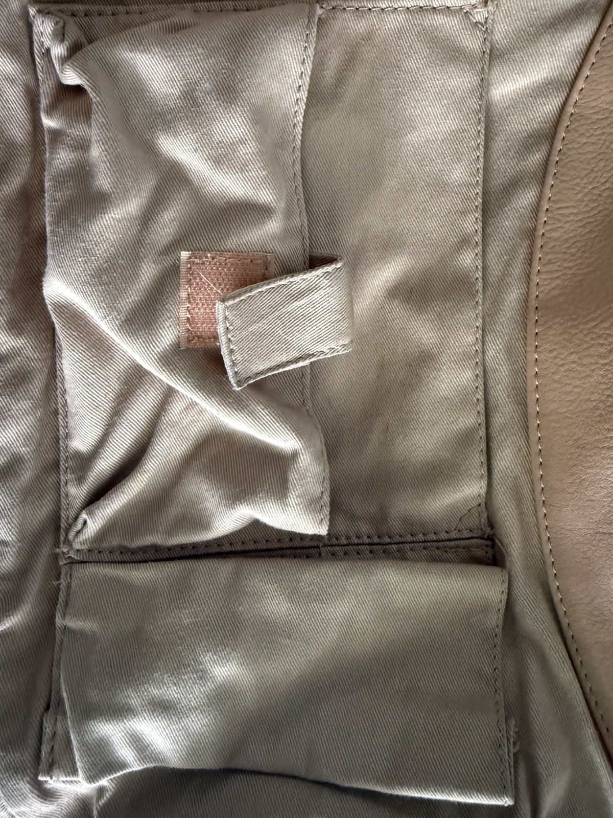 Vintage Wilsons Leather Y2K Light Brown Pebbled Whipstitch Turn Lock Flap Bag