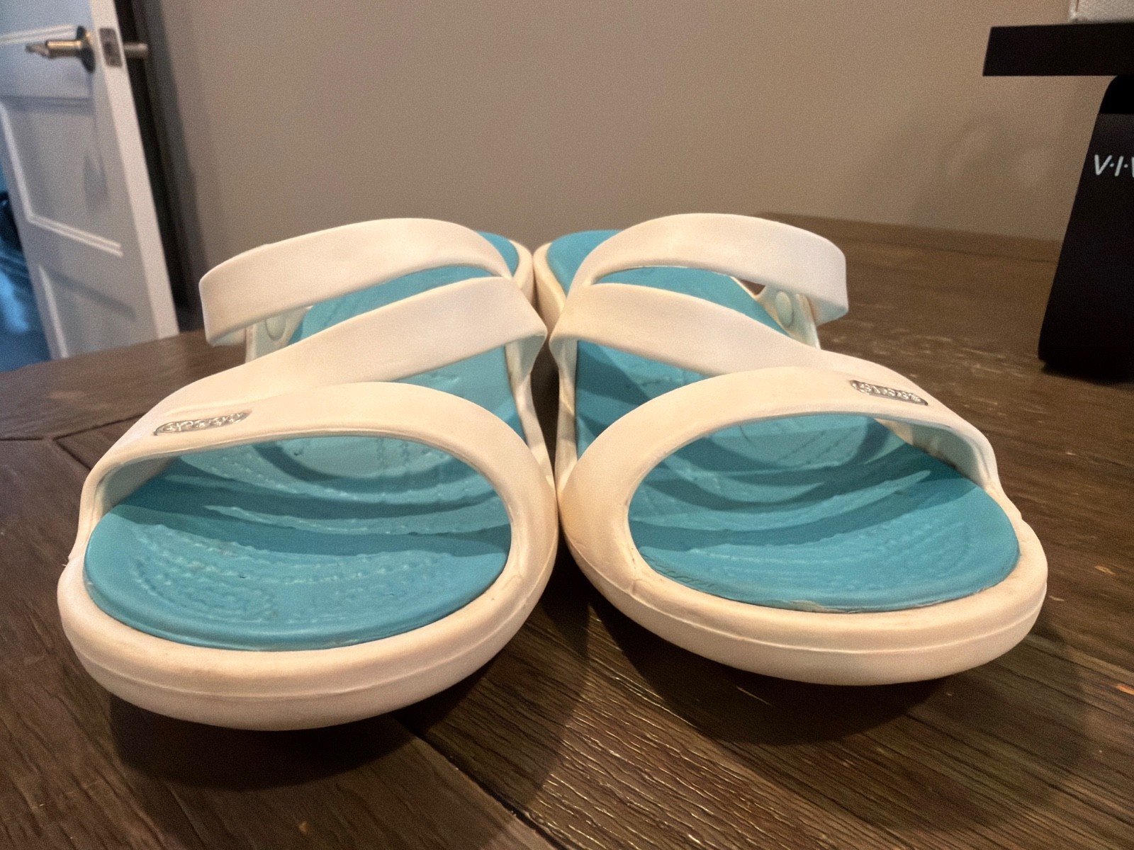 CROCS Kadee II White with Aqua Insole Flat Slide Sandals Women’s 8
