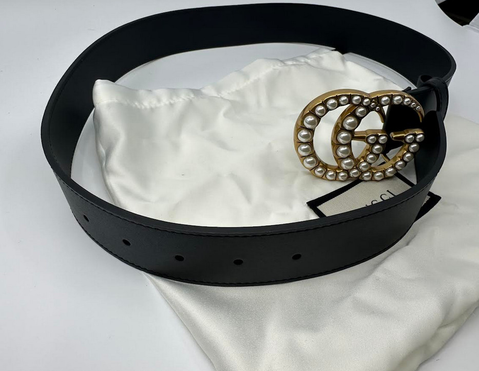 GG BlackGUCCI Leather Belt Pearl Gold Buckle