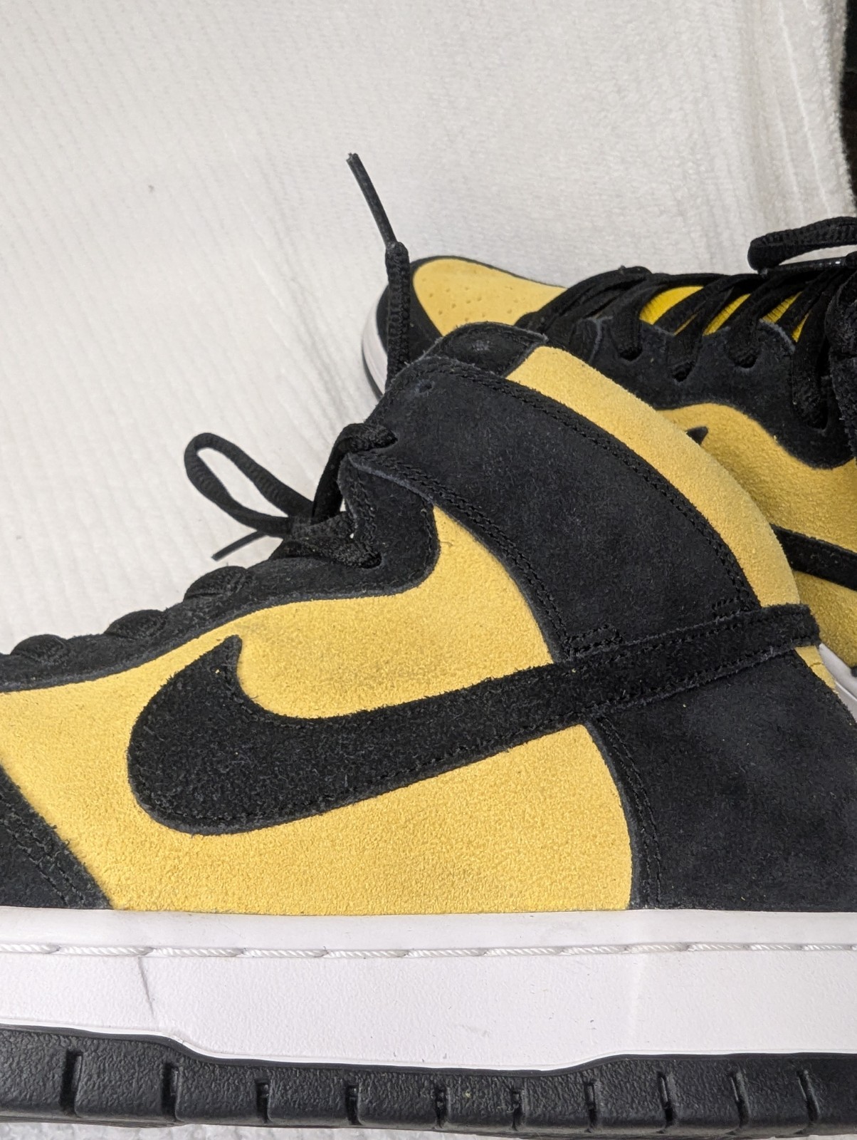 Nike SB Dunk High reverse goldenrod Size men’s 11.5