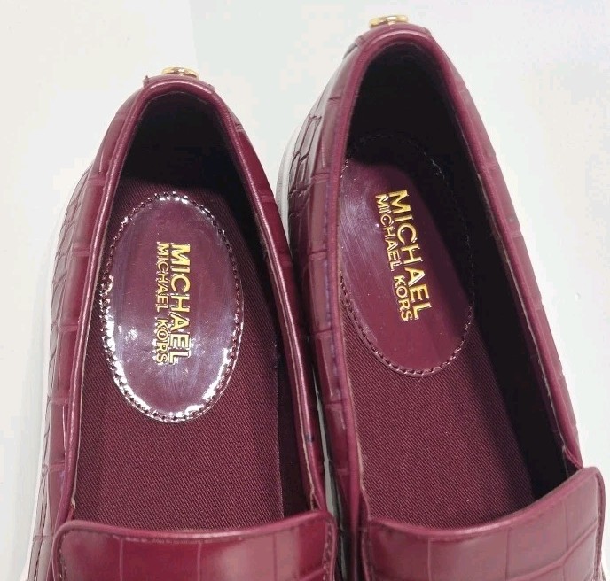 MICHAEL KORS KEATON Slip On Sneaker Crocodile Embossed Burgundy Women’s 9M EUC