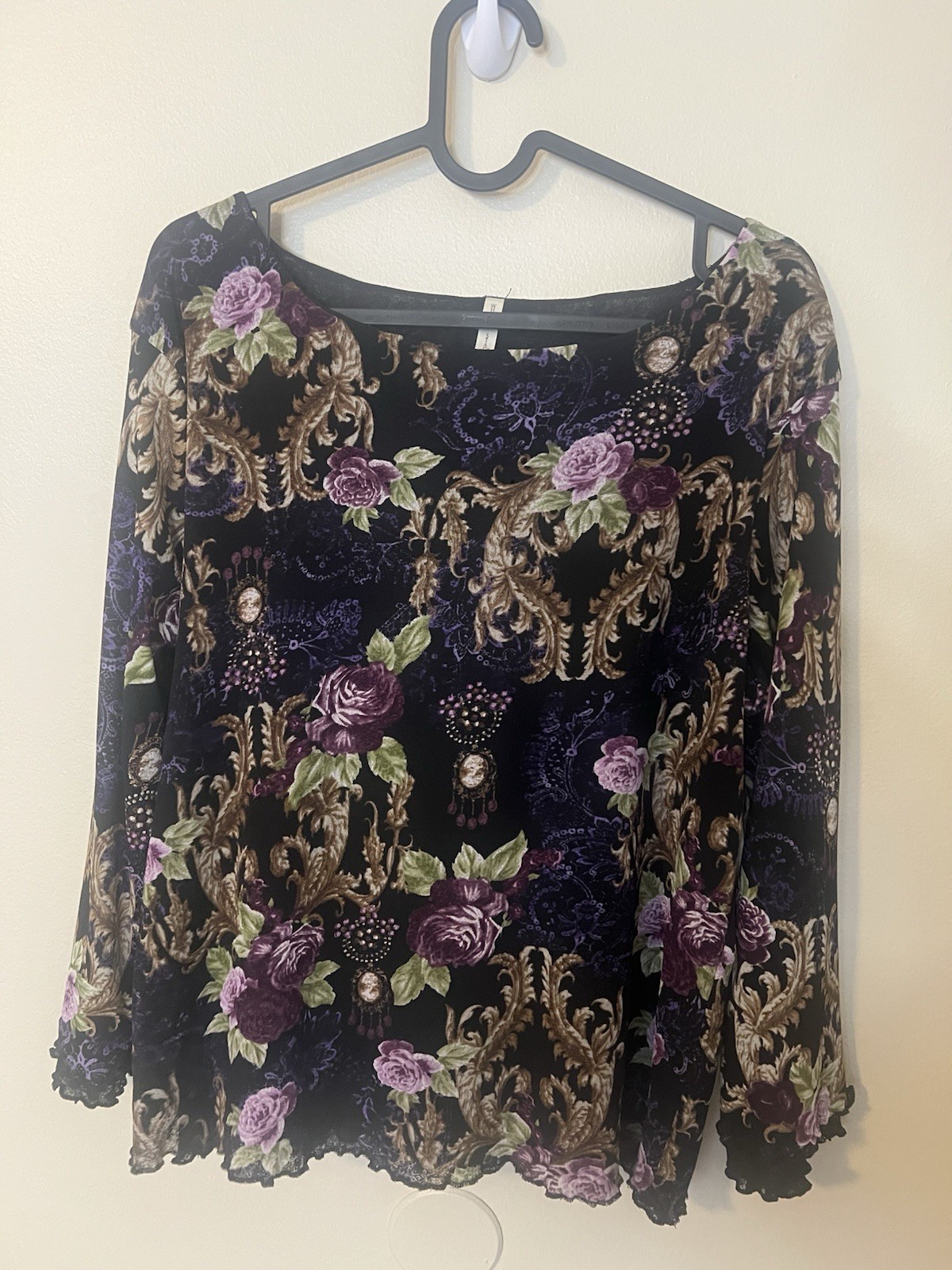 White Stag Black And Purple Floral Paisley Print Long Sleeve Blouse