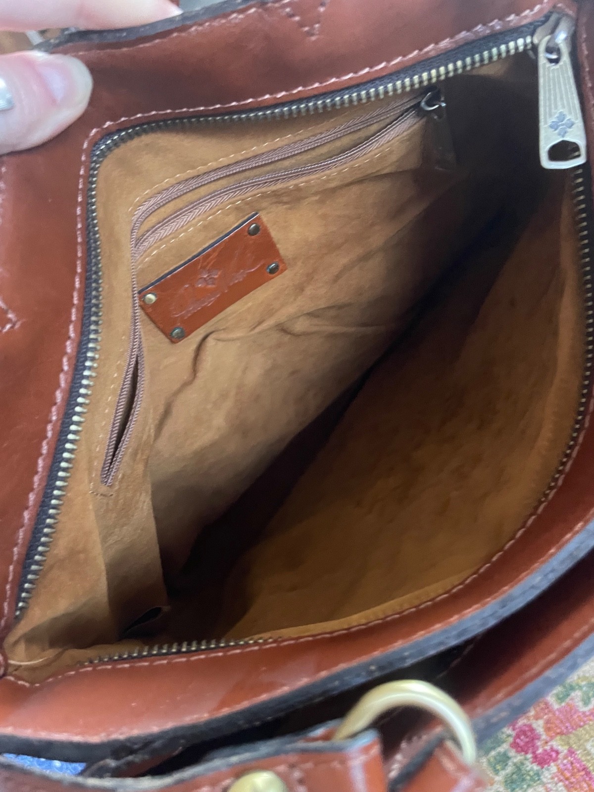 Brown Leather Patricia Nash shoulder bag suede interior, gold brass hardware