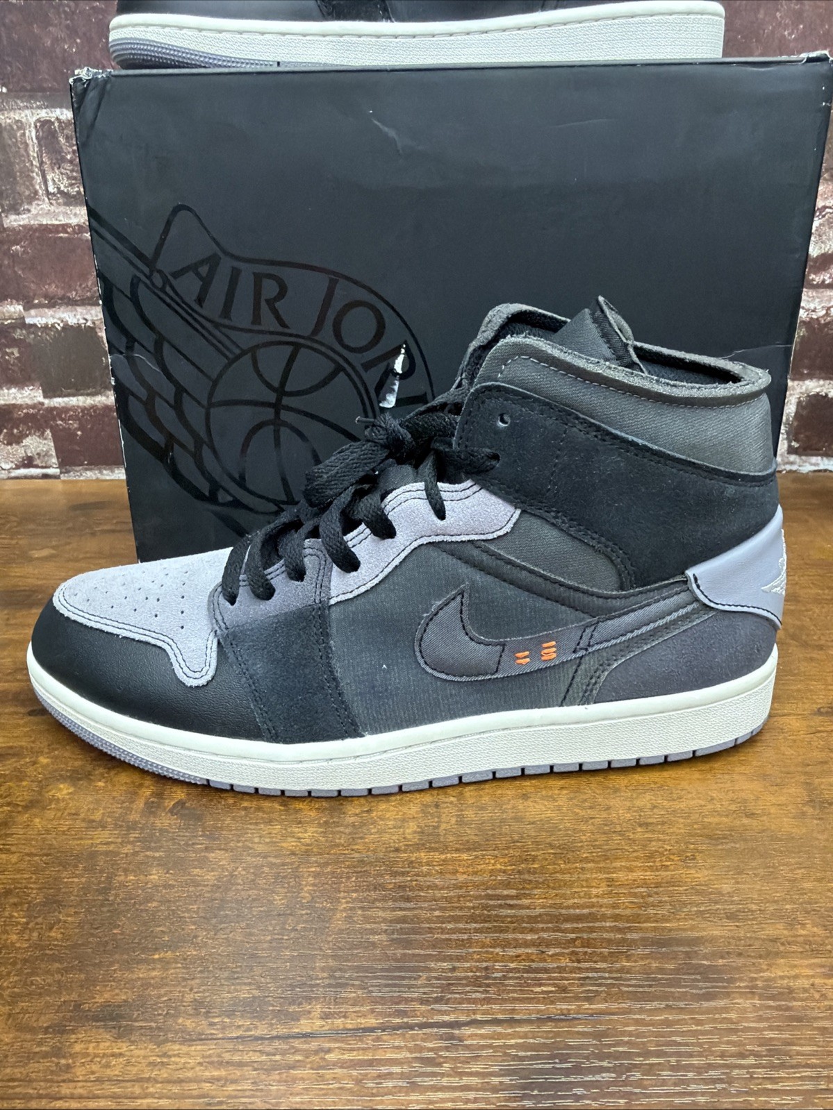 Nike Air Jordan 1 Mid SE Craft ‘Inside Out – Black’ DM9652 001 US Men’s 11 NIB
