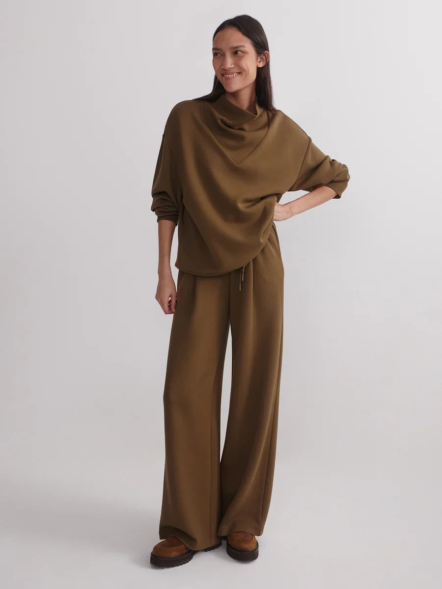 Varley The Extra Wide Leg Pant 29.5″ in Military Olive, Size Medium