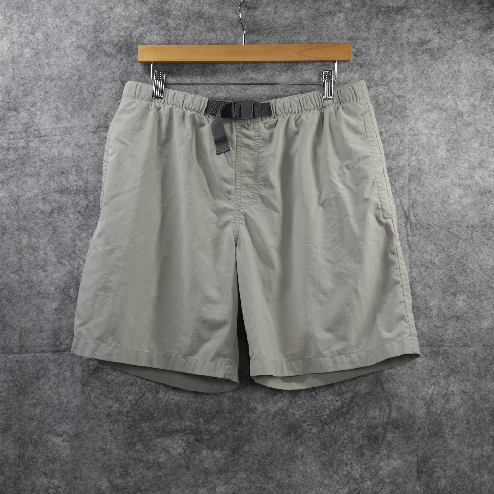 Columbia Swim Shorts Mens Small Tan Khaki Omni-Shade Belted Lined Quick Dry UV