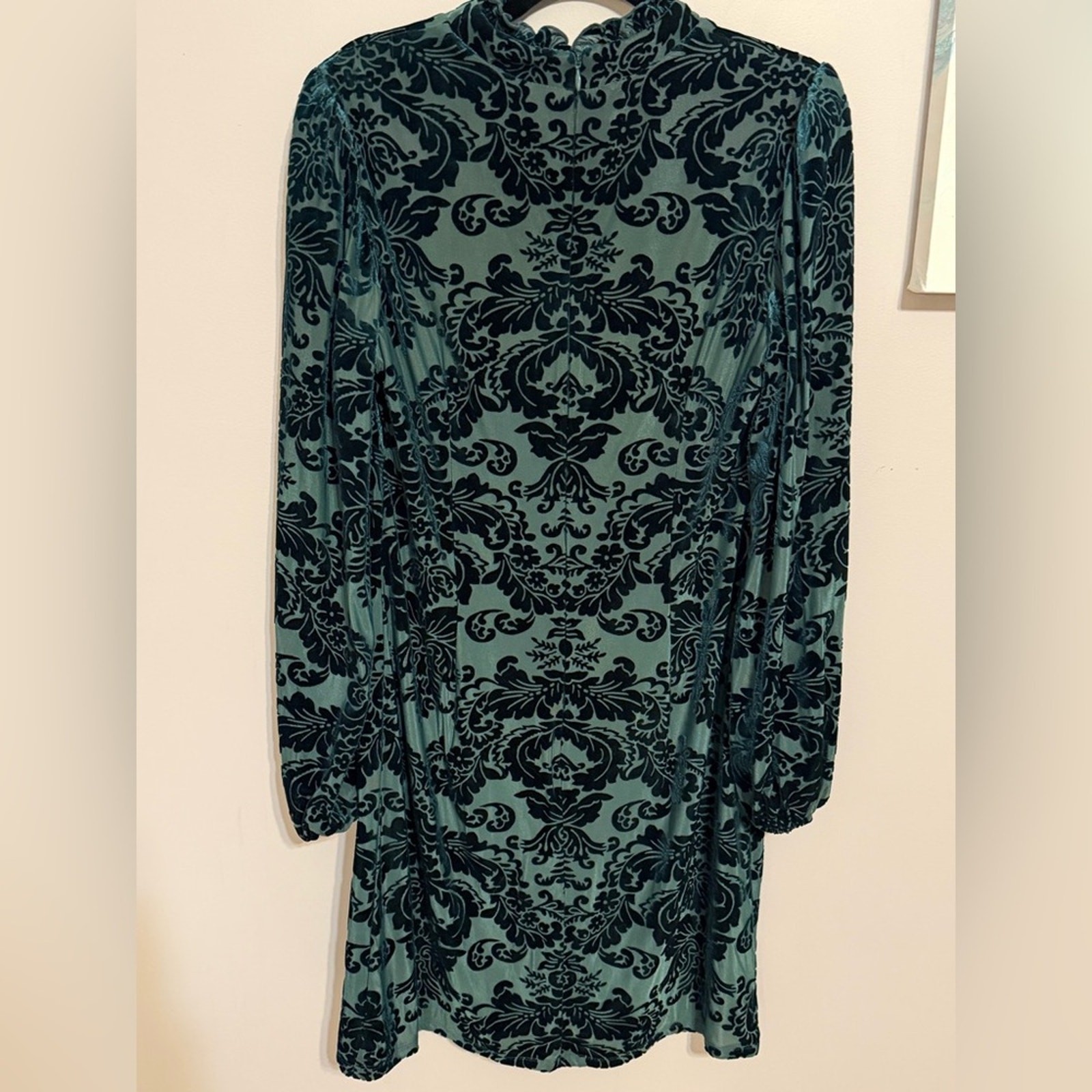 Vince Camuto Teal Velvet Burnout Mock Neck Dress 12 Goth Chic Luxury Cocktail