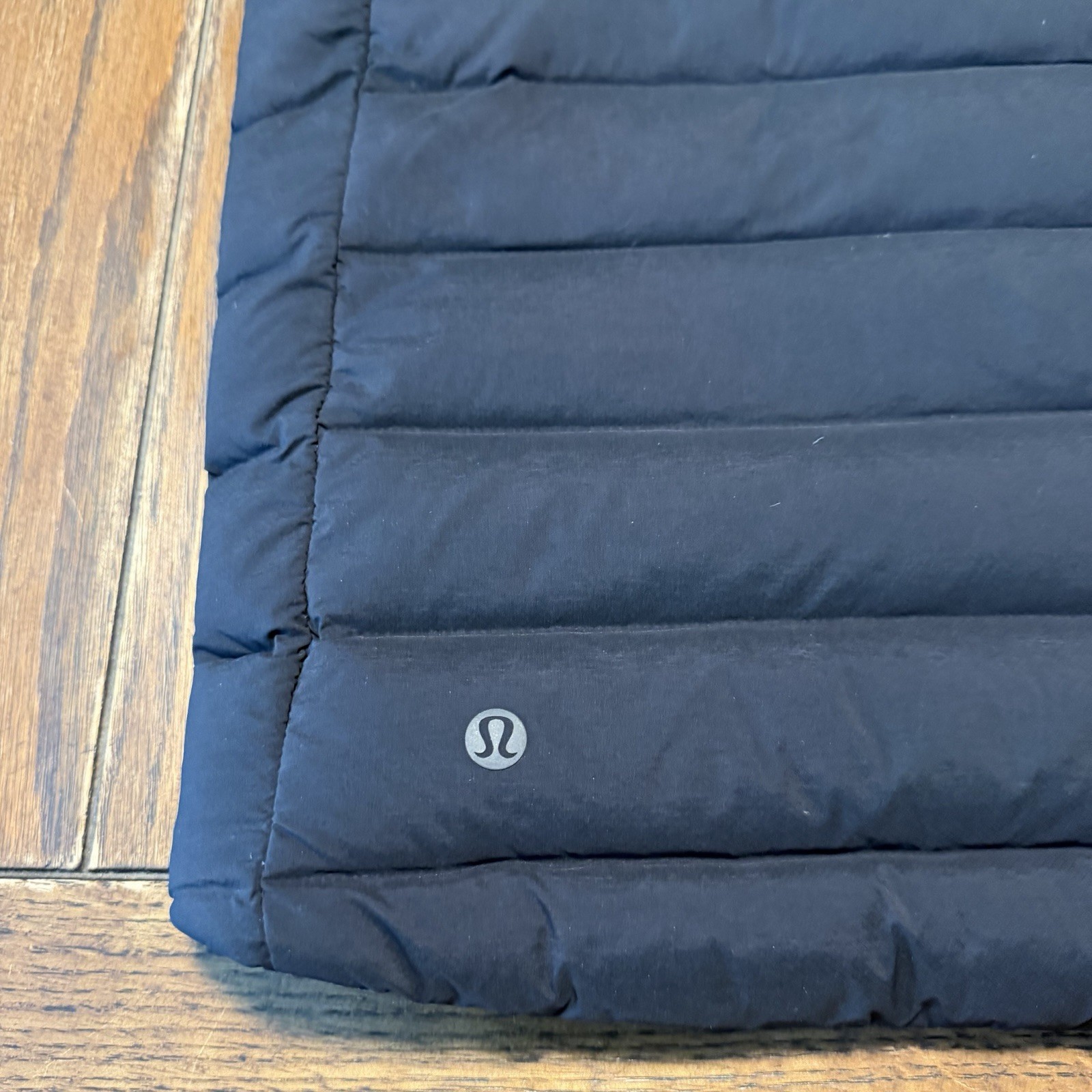 Lululemon Navigation Down Vest Black Running Puffer LM4A96S Mens Small Primaloft