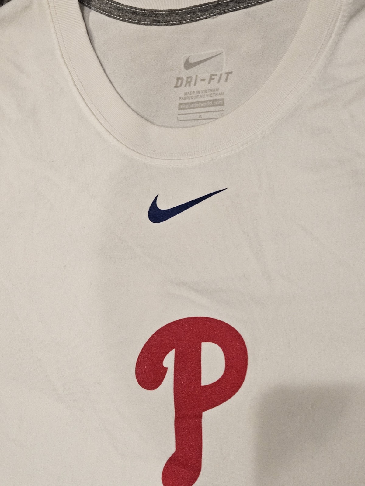 MENS PHILLIES NIKE DRI-FIT SIZE LARGE WHITE SEE PICS!!! CLEAN!!!
