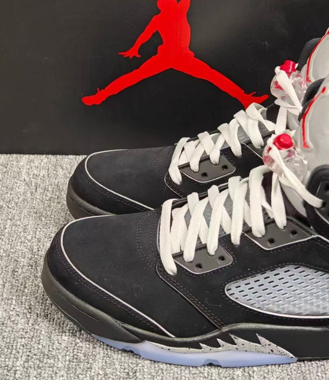 Jordan Air Jordan 5 “BLACK METALLIC REIMAGINED” Retro Basketball Shoes