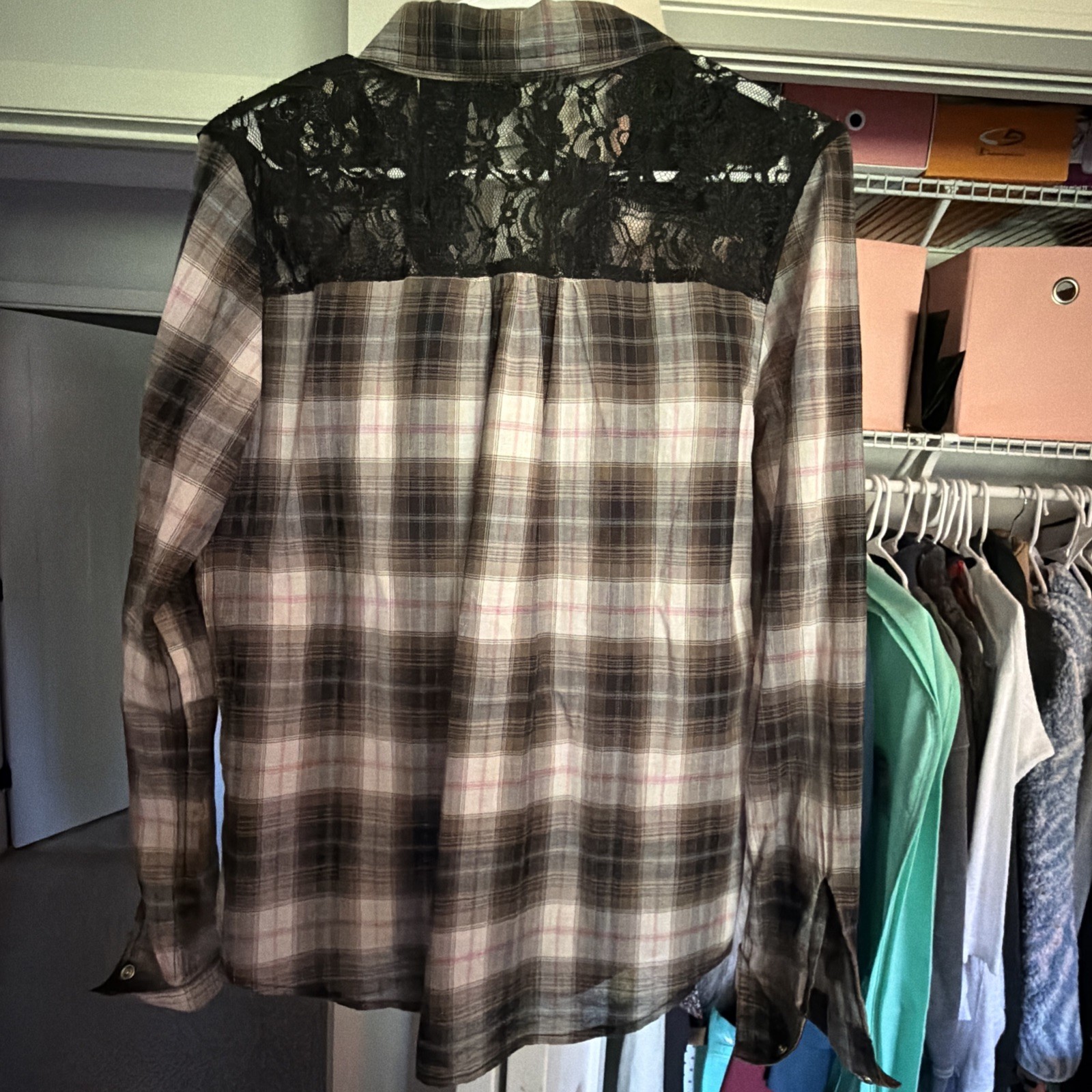 Harley Davidson Ladies pink & Black Plaid w/black lace Long Sleeved Shirt MED