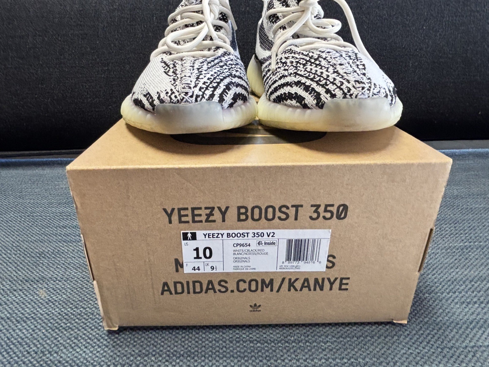 adidas Yeezy Boost 350 V2 Zebra – Size 10
