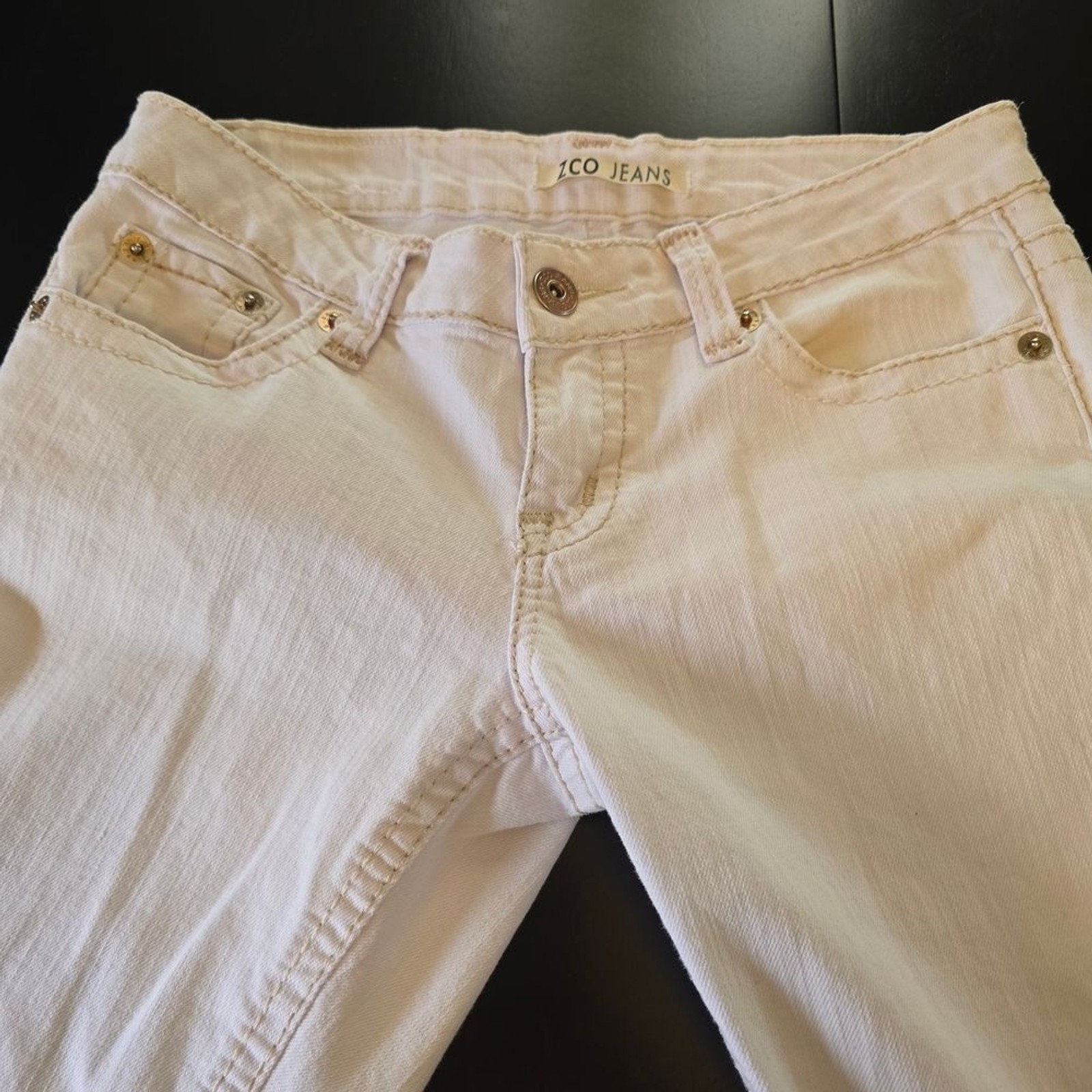 ZCO Jeans White Stretch Denim Jeans 98% Cotton 2% Spandex Button Zip Pockets