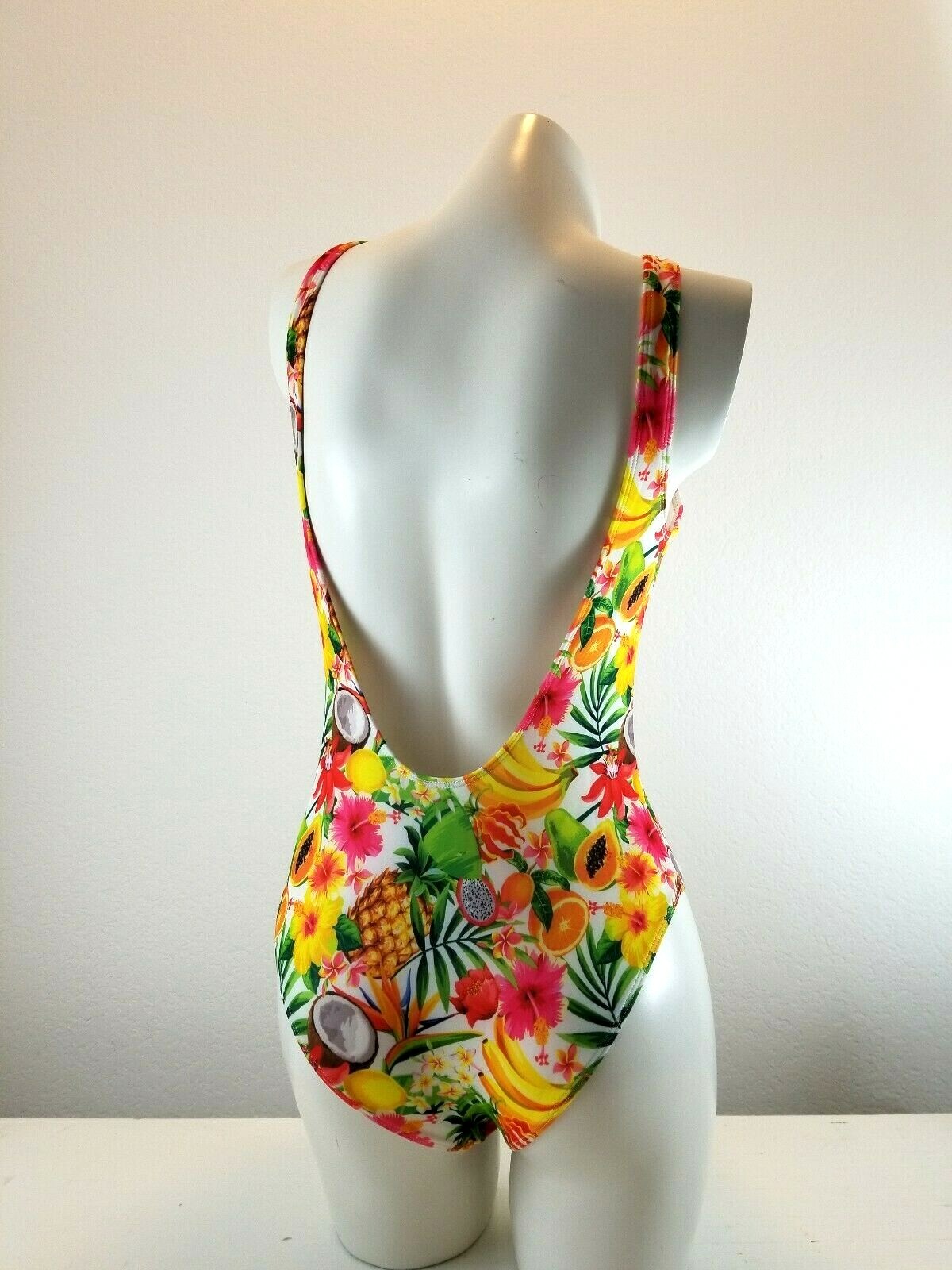 Forever 21 One Piece Swimsuit Size Large Tropical Multicolor Open Back Women’s