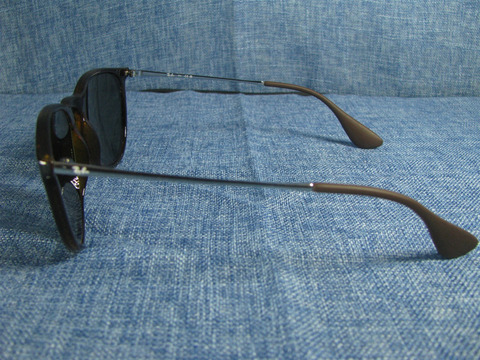 Ray-Ban Sunglasses RB4171 Erika 710/T5 54-18 145 3P Polarized