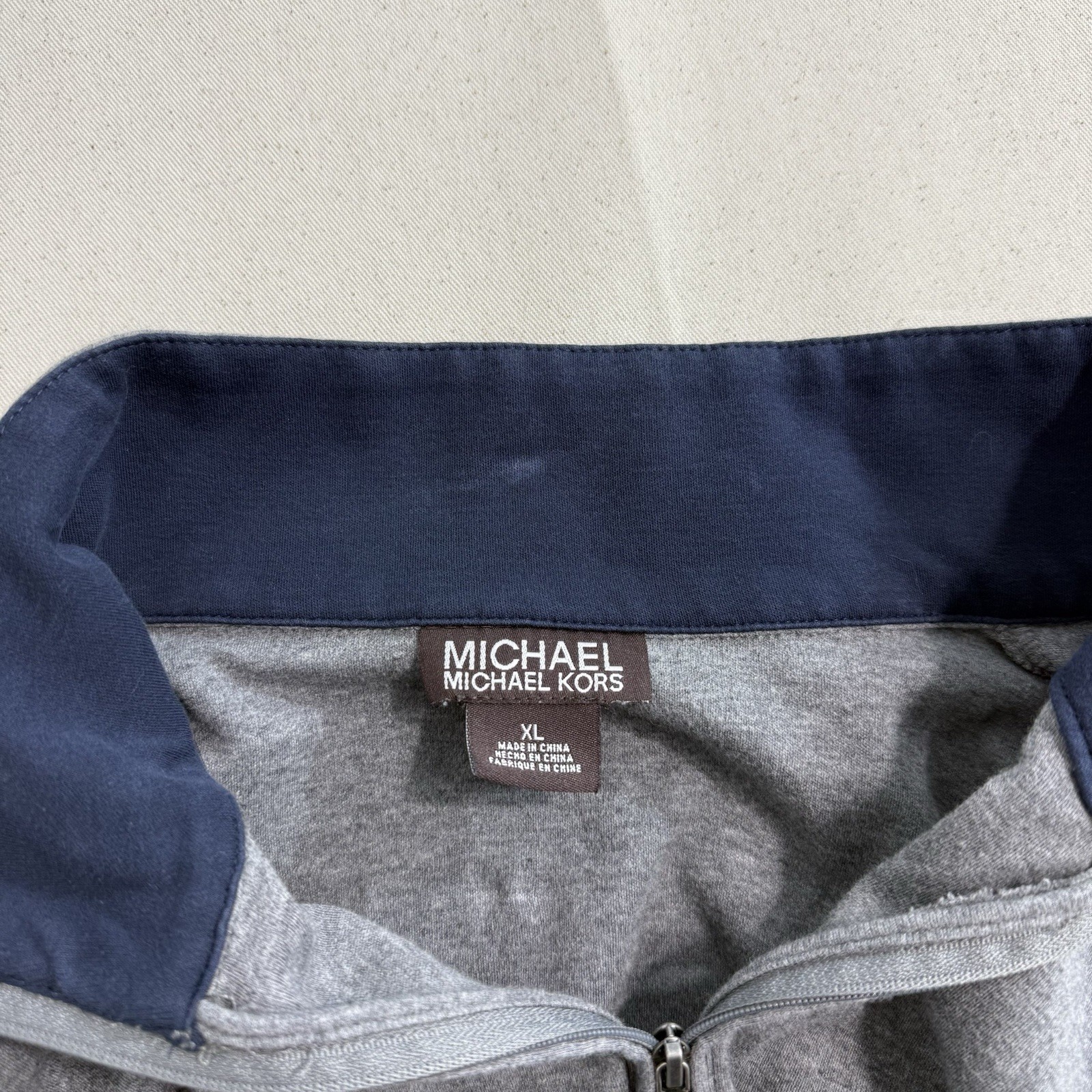Michael Kors Men’s Light Ash Gray 1/4 Zip Pullover Size XL