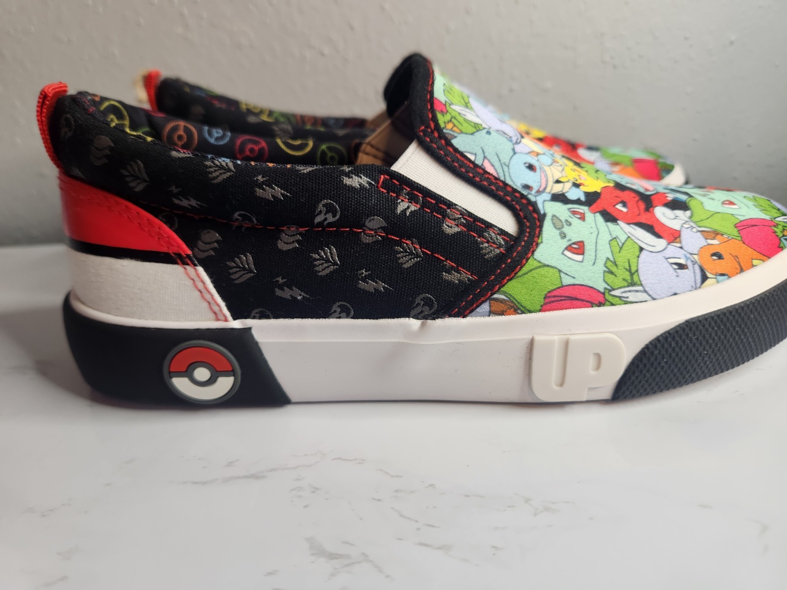 Ground Up Pokémon Kids Slip-On Sneakers US 3 Multicolor Pikachu New w/ Defects