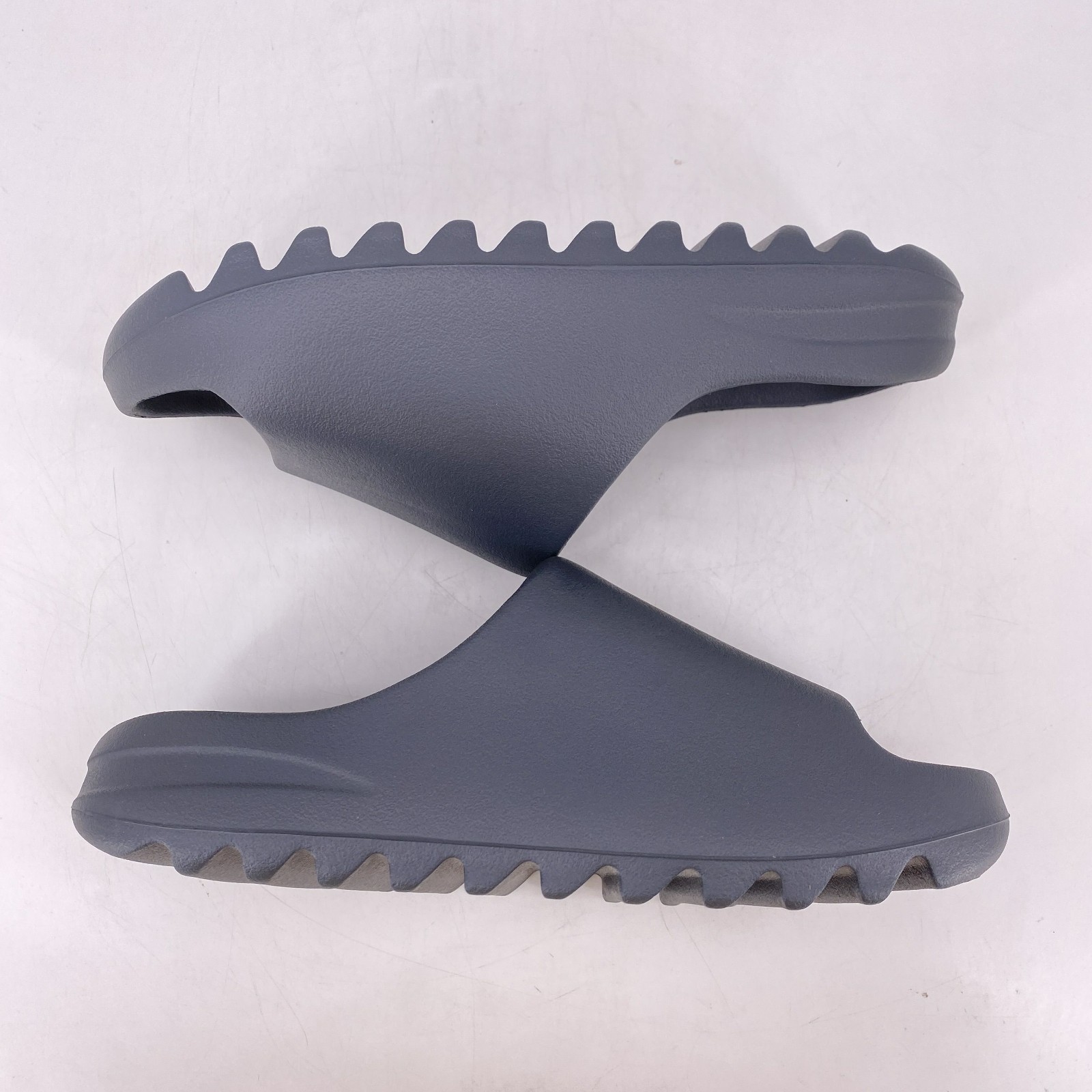 Yeezy Slide “SLATE GREY” 2024 – Size – ID2350 (11068-601)