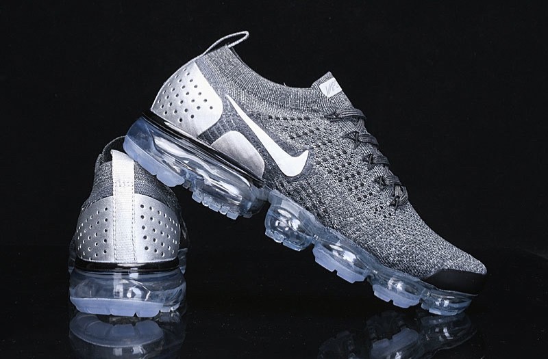 Nike Air VaporMax Flyknit 2 Men’s silver gray shoes US size 8-11