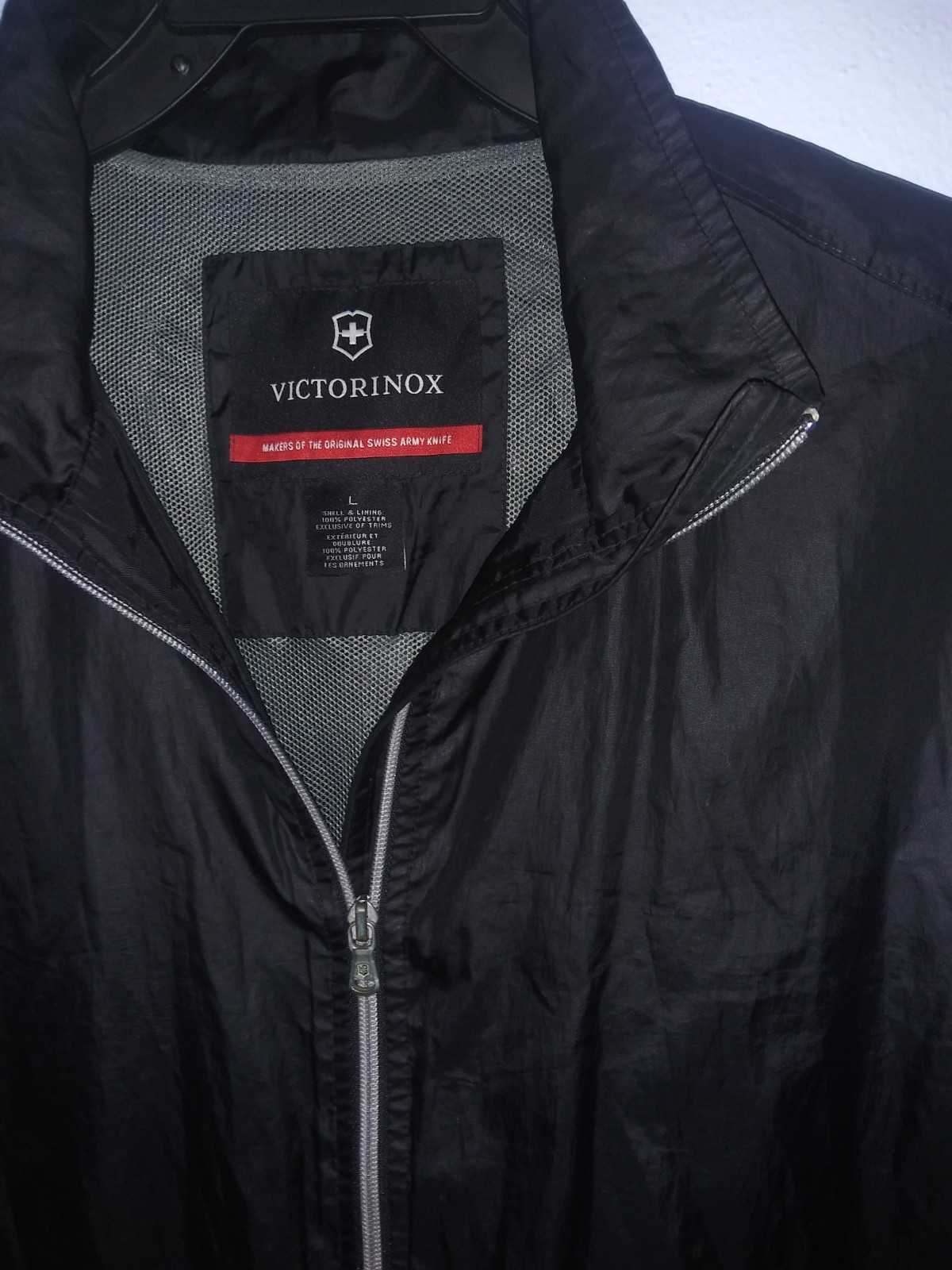 Victorinox Makers of Swiss Army Knife Black Full Zip L Windbreaker Jacket