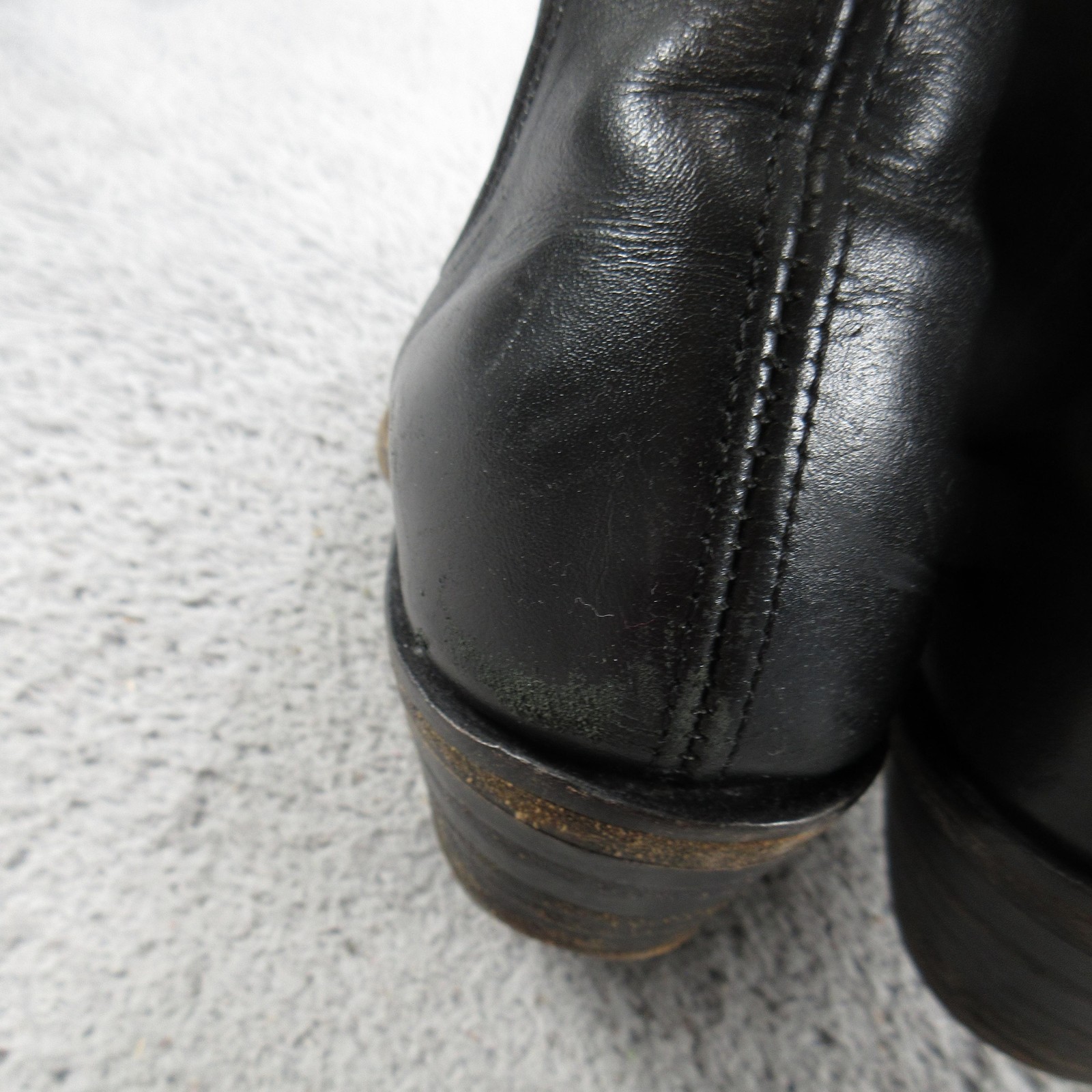 R.M. Williams Chelsea Boots Mens Size 9.5 Black Leather Pull On Ankle Casual