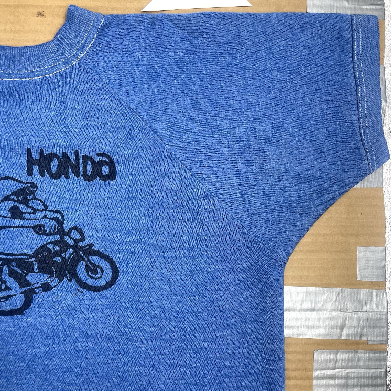 VTG 70s “Haulin Honda” 20.75” x 21” w/ Felt Back Patch Short Sleeve Sweatshirt