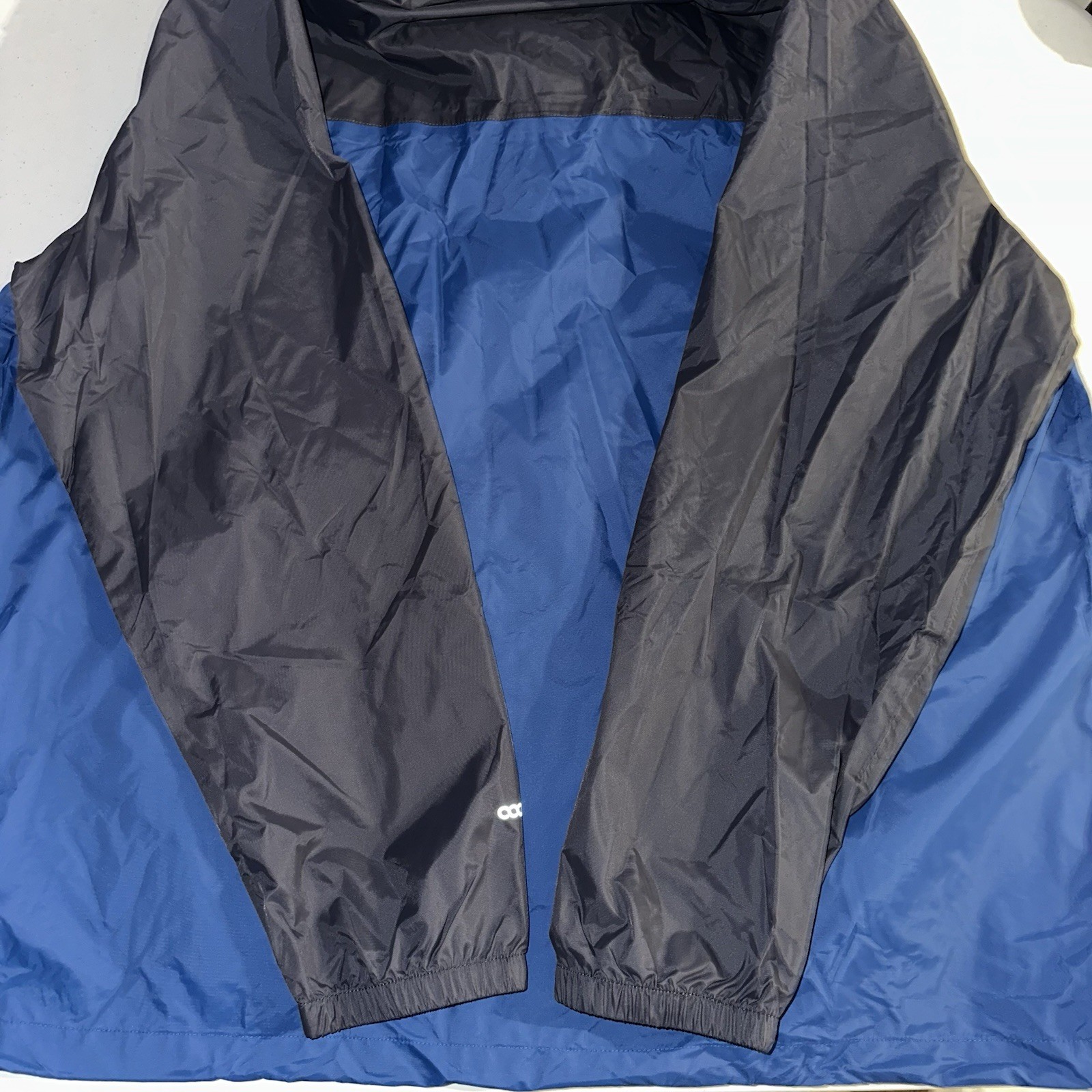 NWT 33000ft Packable Rain Jacket Men’s Size 3XL Waterproof Hooded Sealed Seams