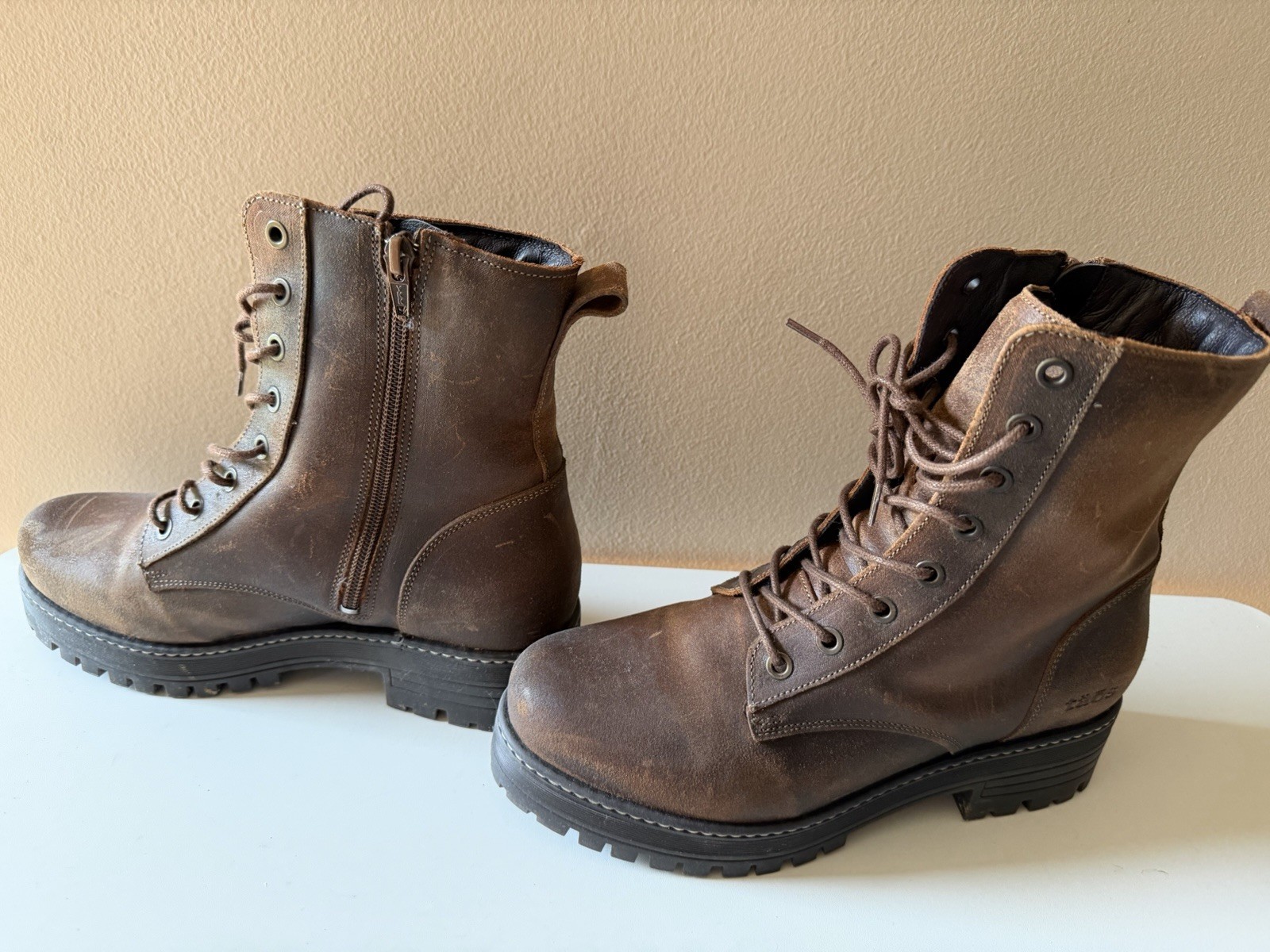 Taos Brown Leather Lace-Up Side Zip Ankle Bootie Round Toe Rubber Sole 7.5