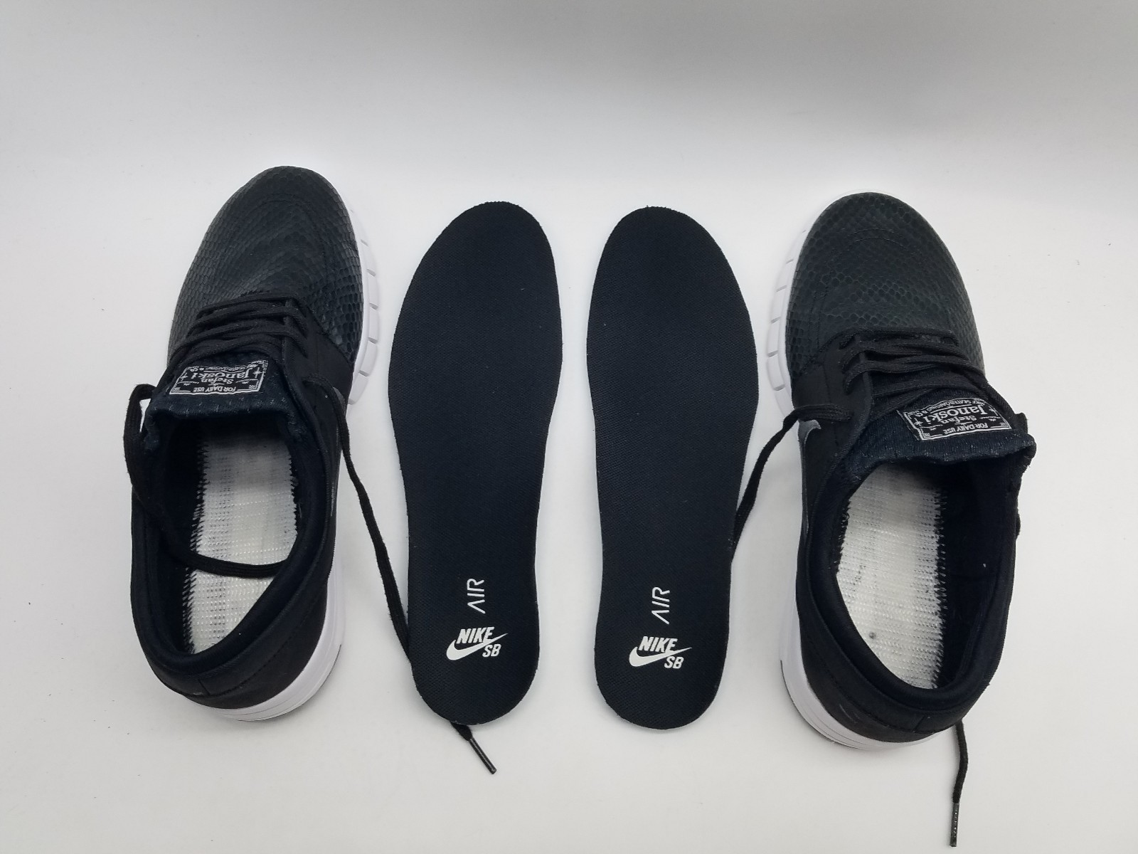 Nike SB Stefan Janoski Max Men’s Size 10.5 Sneakers Black Snake Print