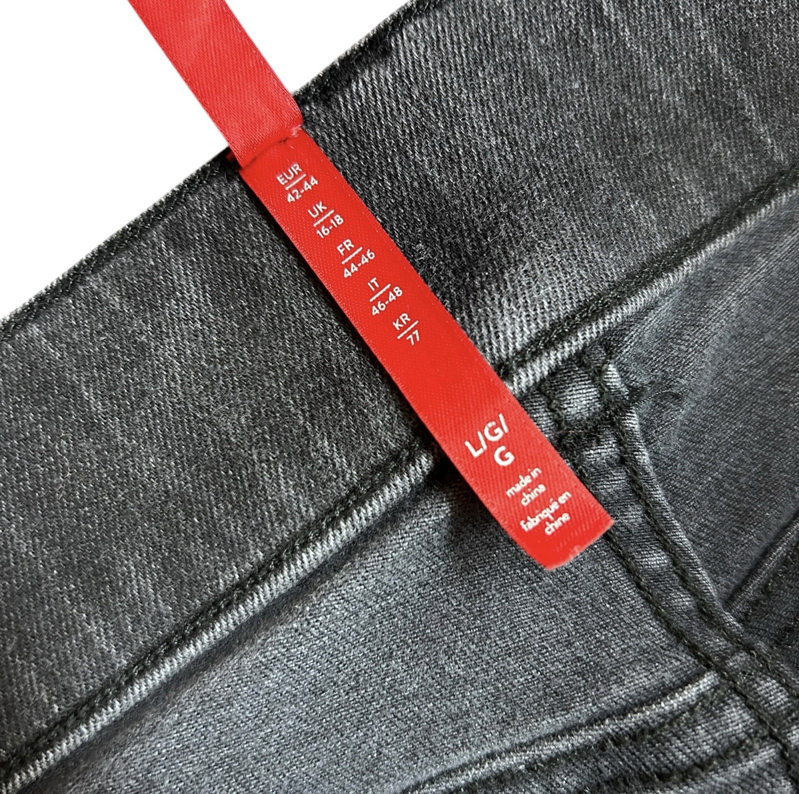 Spanx Jeans Womens Large Black Fade Mid Rise Mom Straight Leg Tummy Shaping