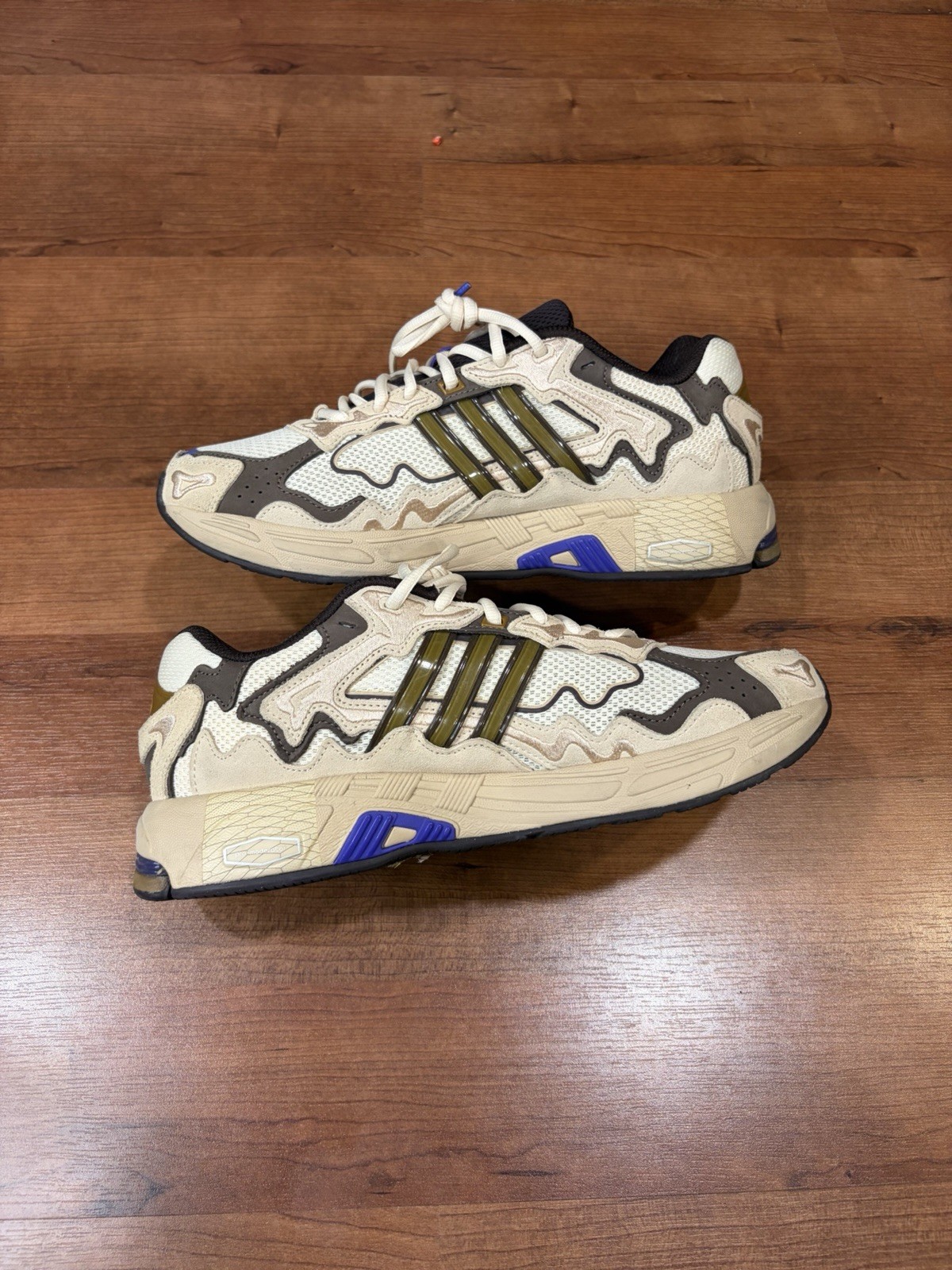 Size 11M – Adidas Response CL Bad Bunny Paso Fino