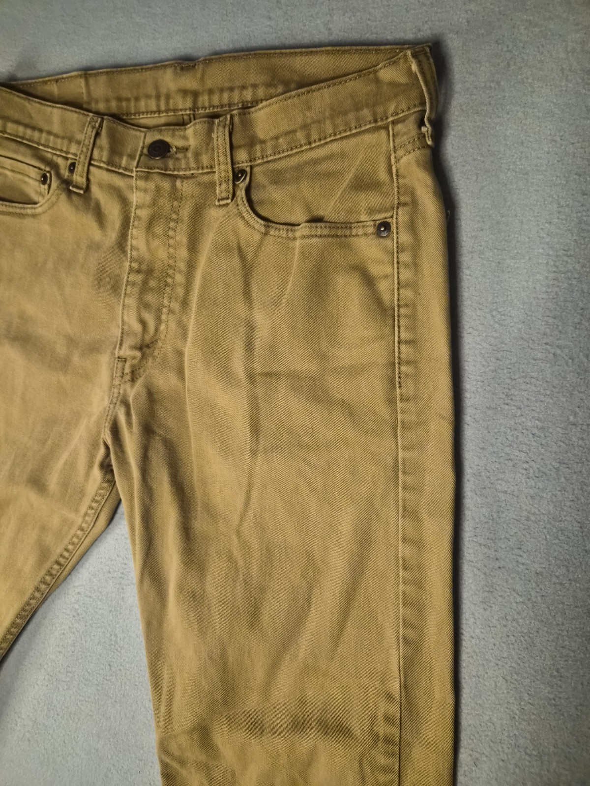 Levi’s 513’s Khaki Pants mens 32×30