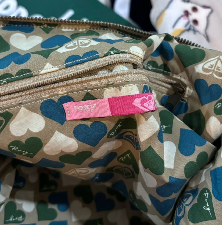 Roxy Beige Crescent Shoulder Bag, Hearts Pattern, Lined, Inner Pockets, Zip