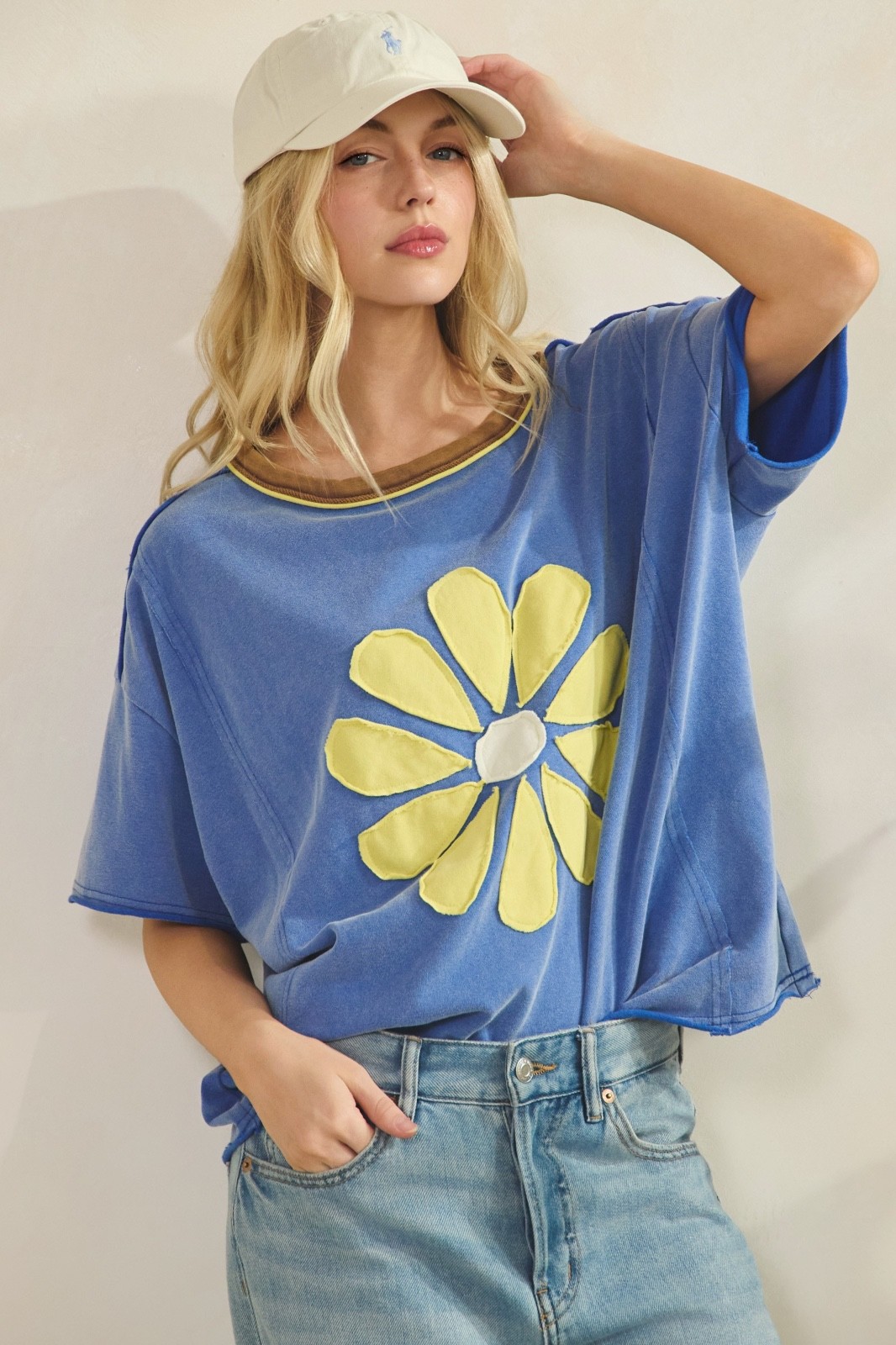 Sage + Fig Oversized Daisy Floral Appliqué Washed Top in Royal Blue