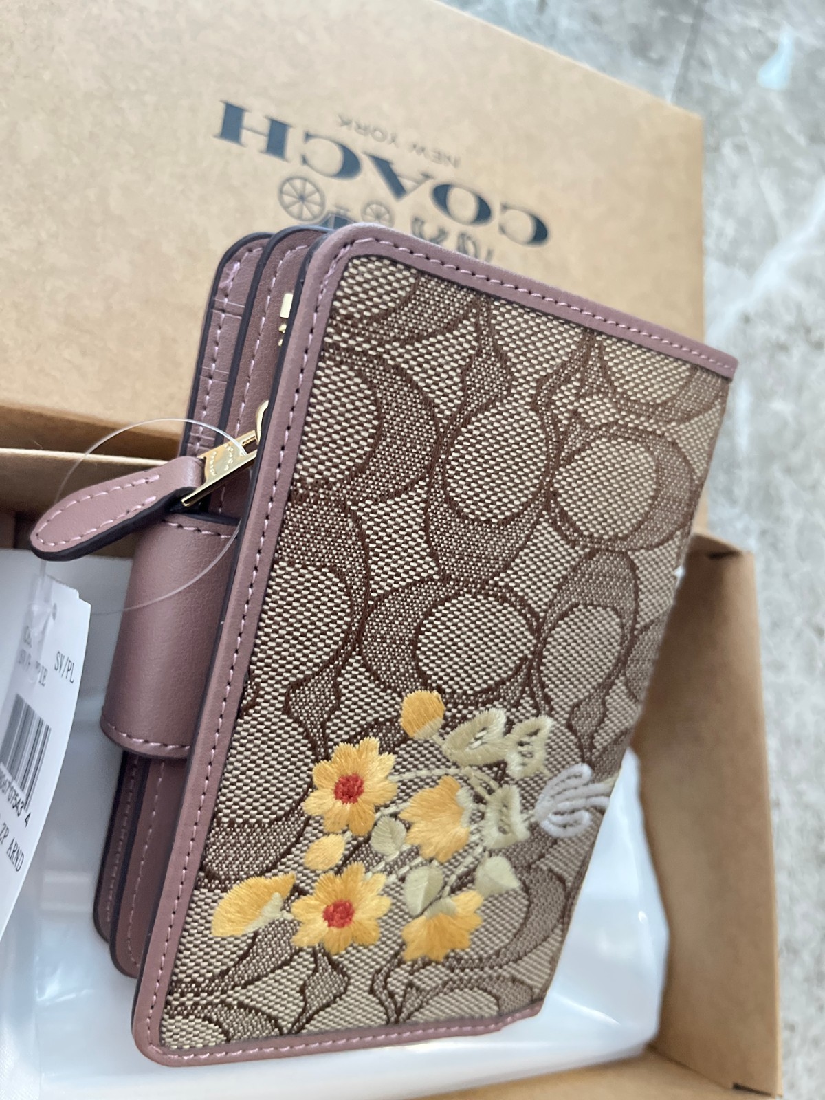NEW COACH CEC32 Medium Corner Zip Wallet Signature Jacquard w Floral Embroidery
