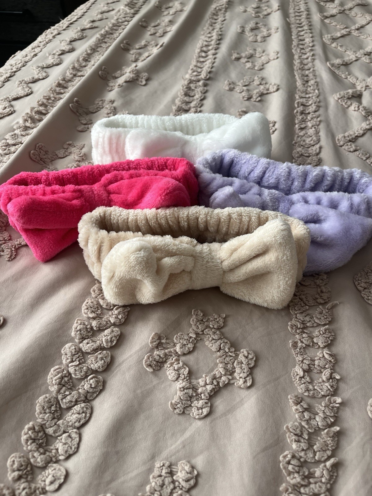 Lot of 4 Plush Bow Headbands Multicolor Stretch Polyester Hair Accessory Women