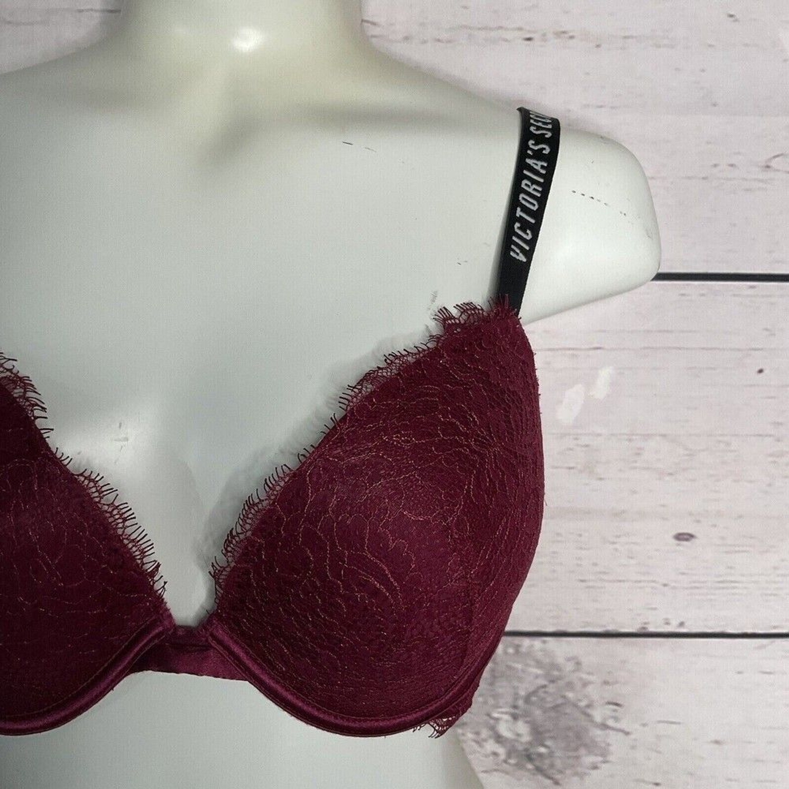 Victoria’s Secret Very Sexy Burgundy Lace Padded Push Up Bra Women 32D Sri Lanka