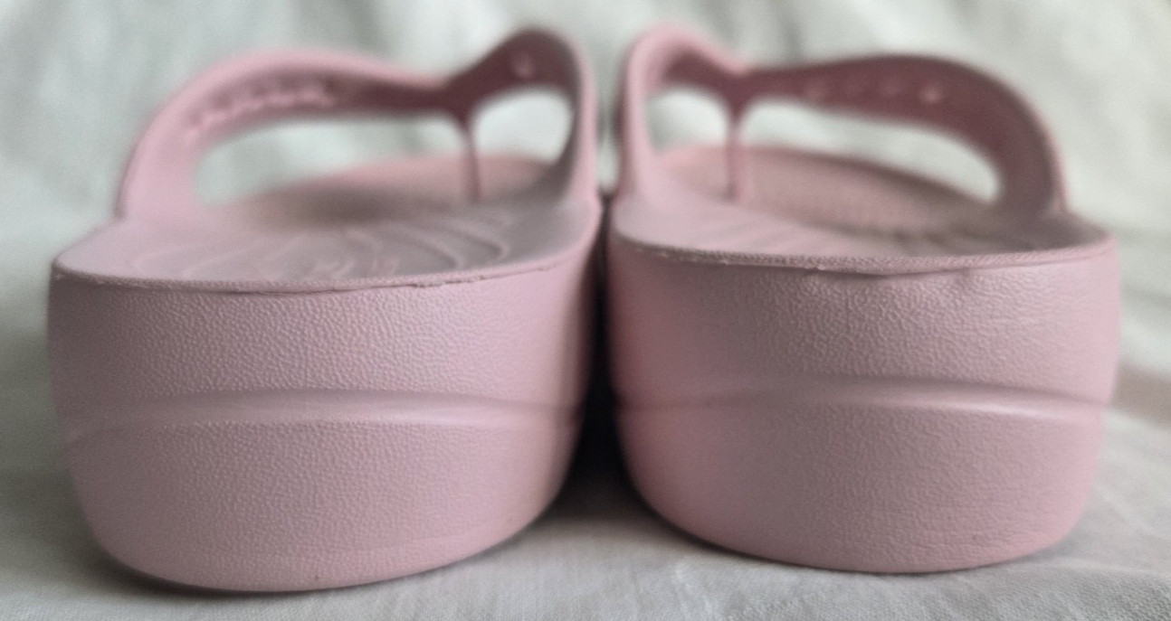 Crocs Womens Baya Flip Flop Platform Sandals W7 Petal Pink Iconic Comfort