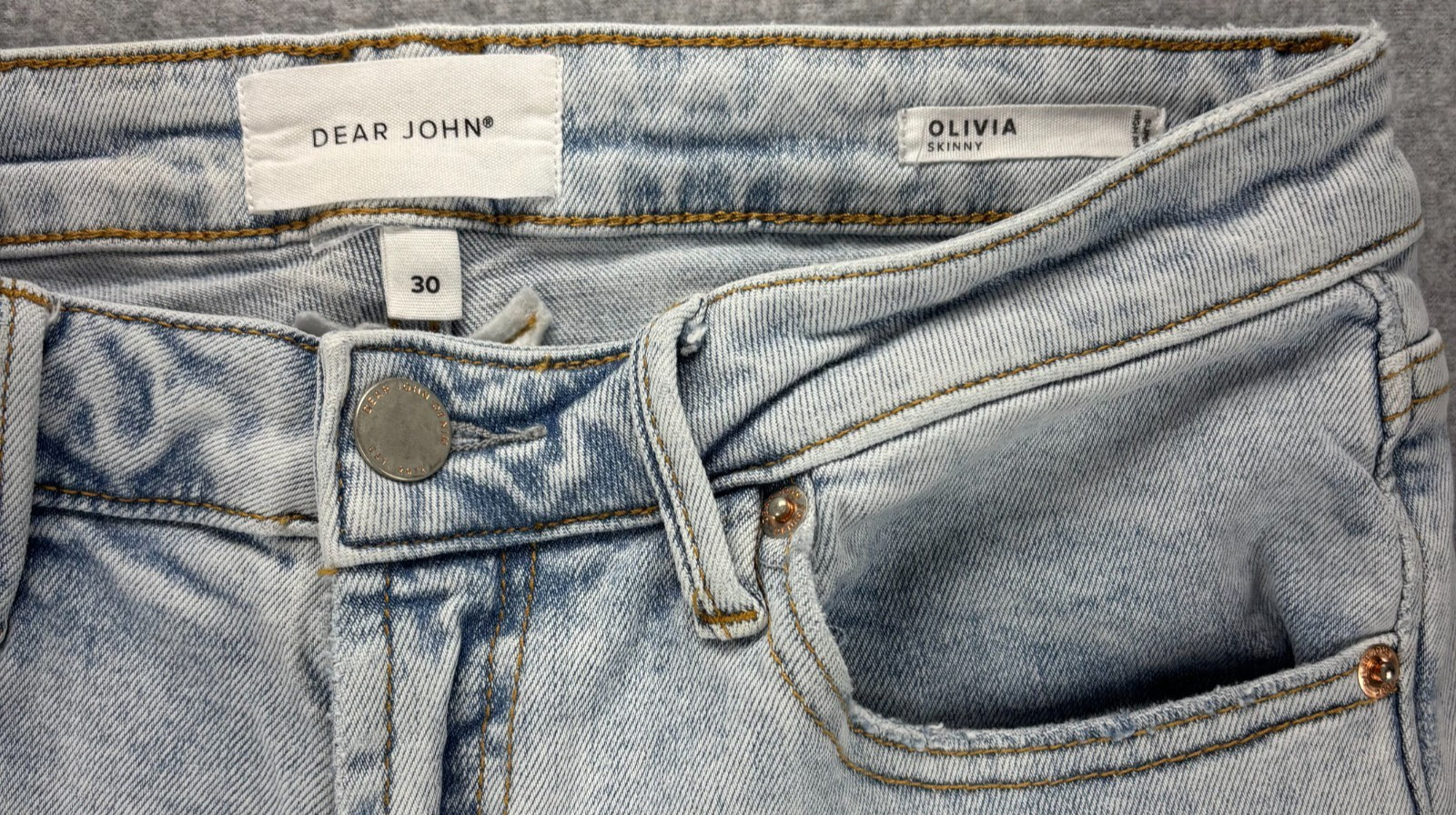 Dear John Olivia High Rise Jeans Size 30 Light Wash Distressed Stretch Grunge