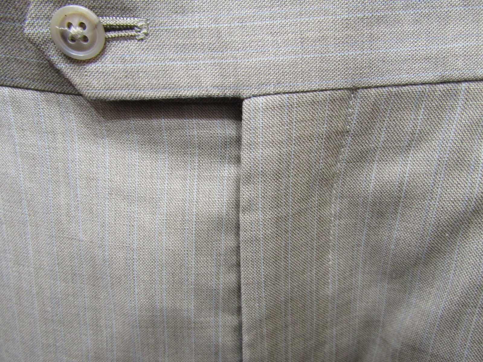 MENS COUTURE RV PLEATED CUFFED BEIGE PINSTRIPED PANTS SIZE 34X32