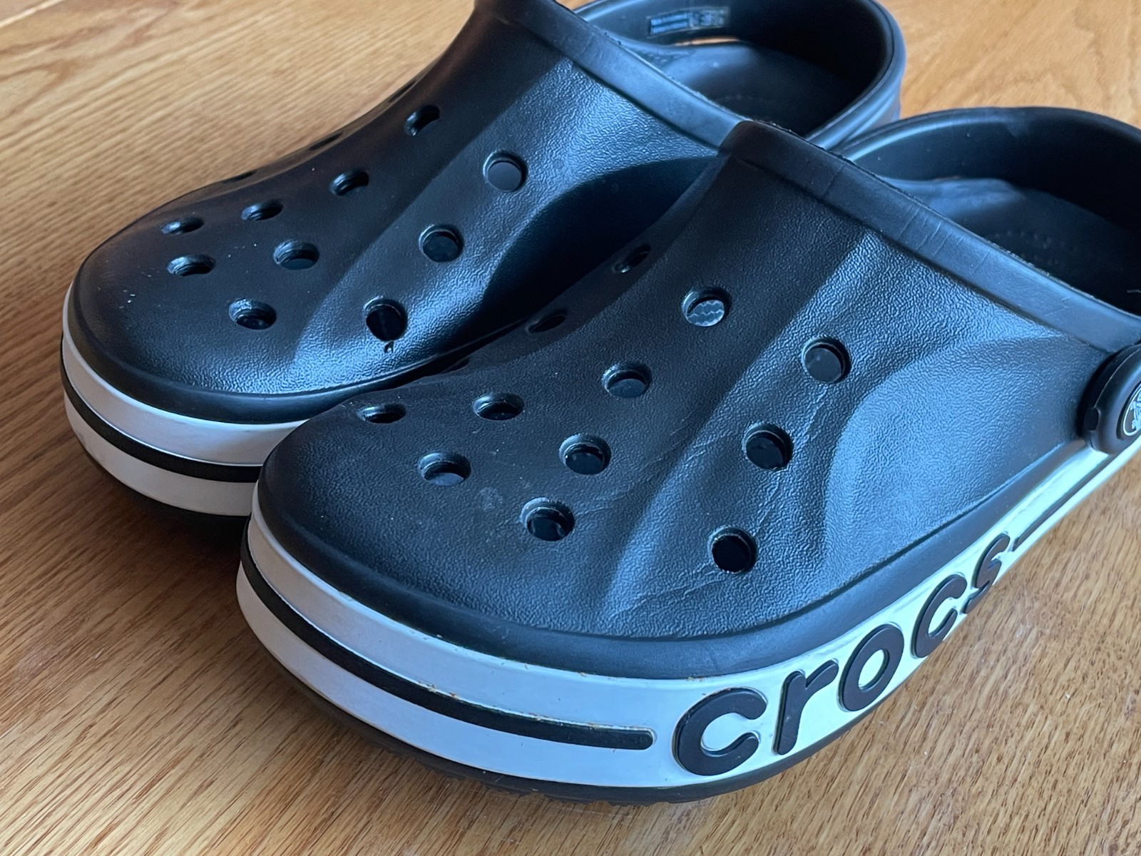 Crocs Bayaband Clogs Black & White, Unisex Mens 7 Womens 9, Slip-On Shoes