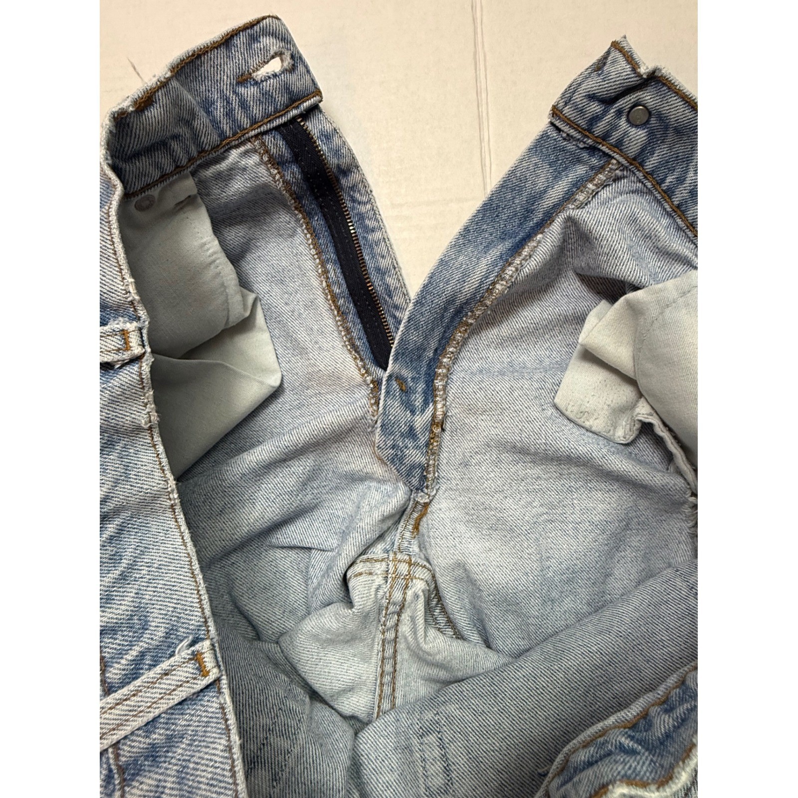 Vintage Levis 540 Two Horse Distressed Light Wash Straight Leg Jeans Mens 34×30
