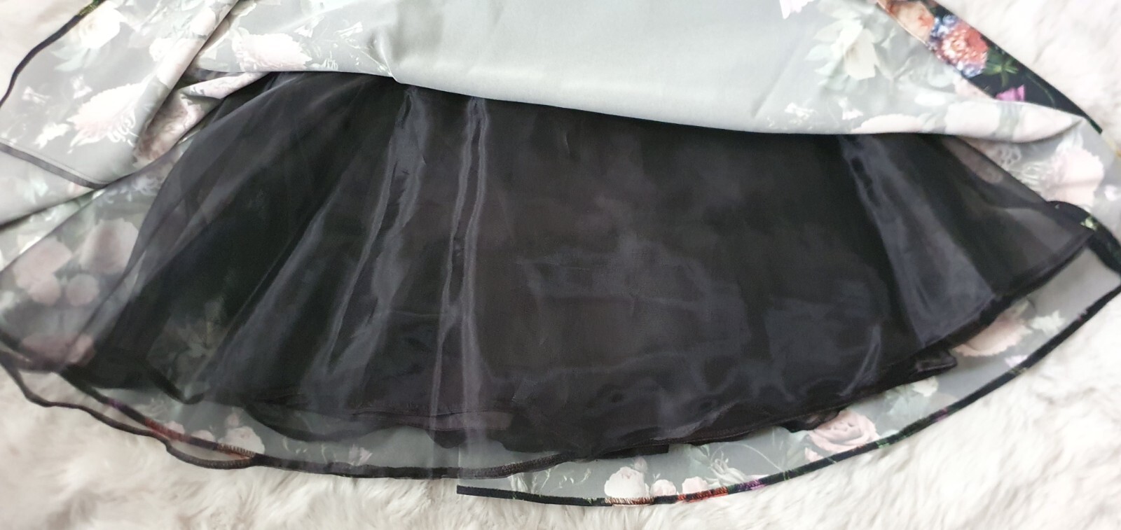 Untold Rose Placement Black Multi Volume Lined skirt size 8